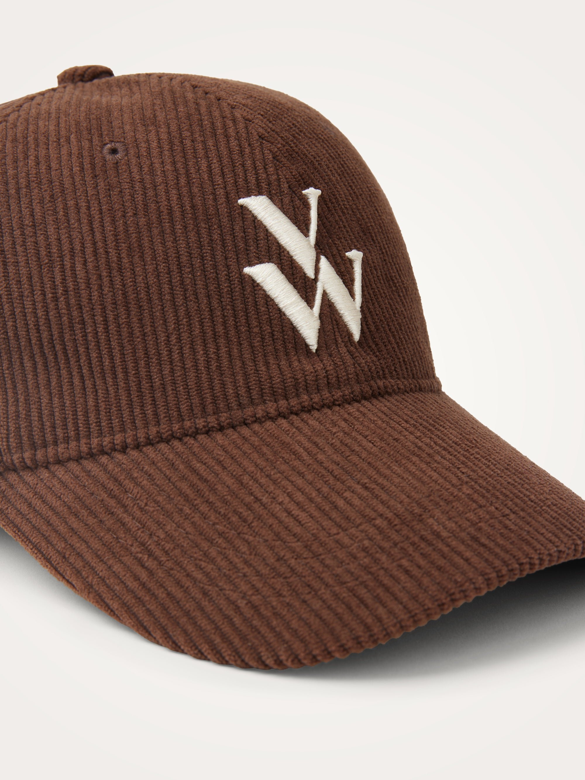 Embroidered monogram cap VANESSA WU Brown