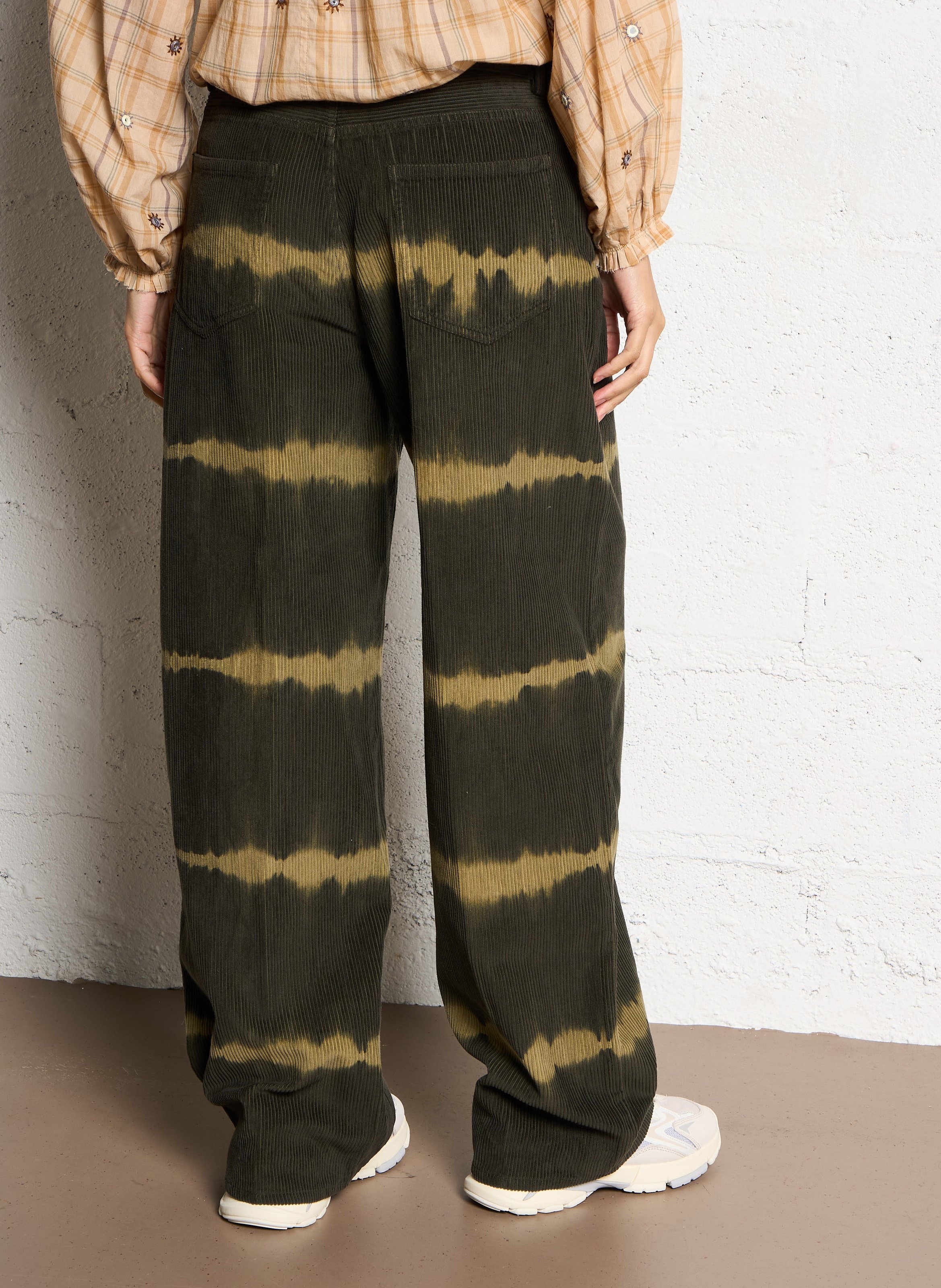 Pantalon large en velours côtelé Kaki