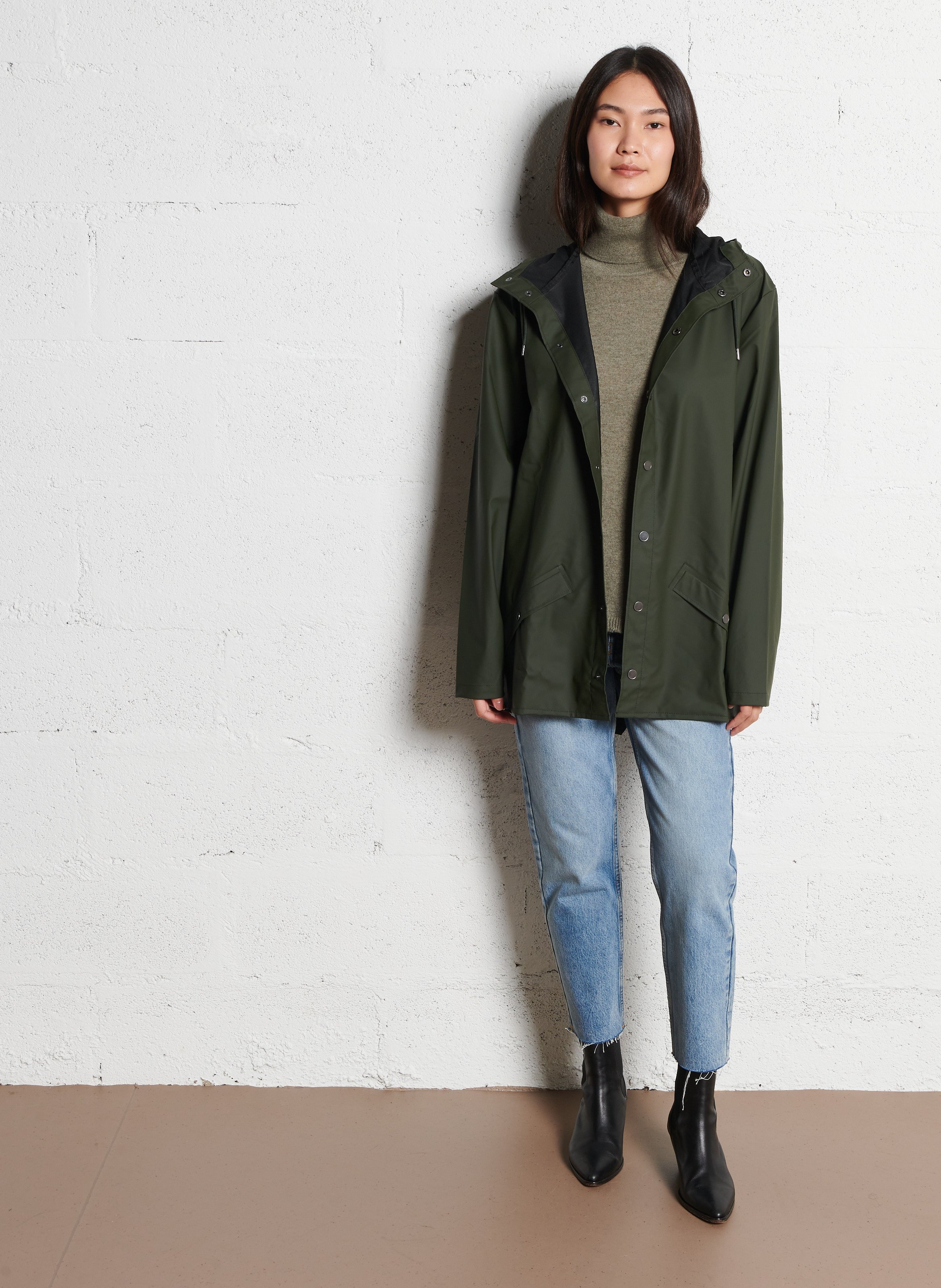 Hooded waterproof windcheater RAINS Green