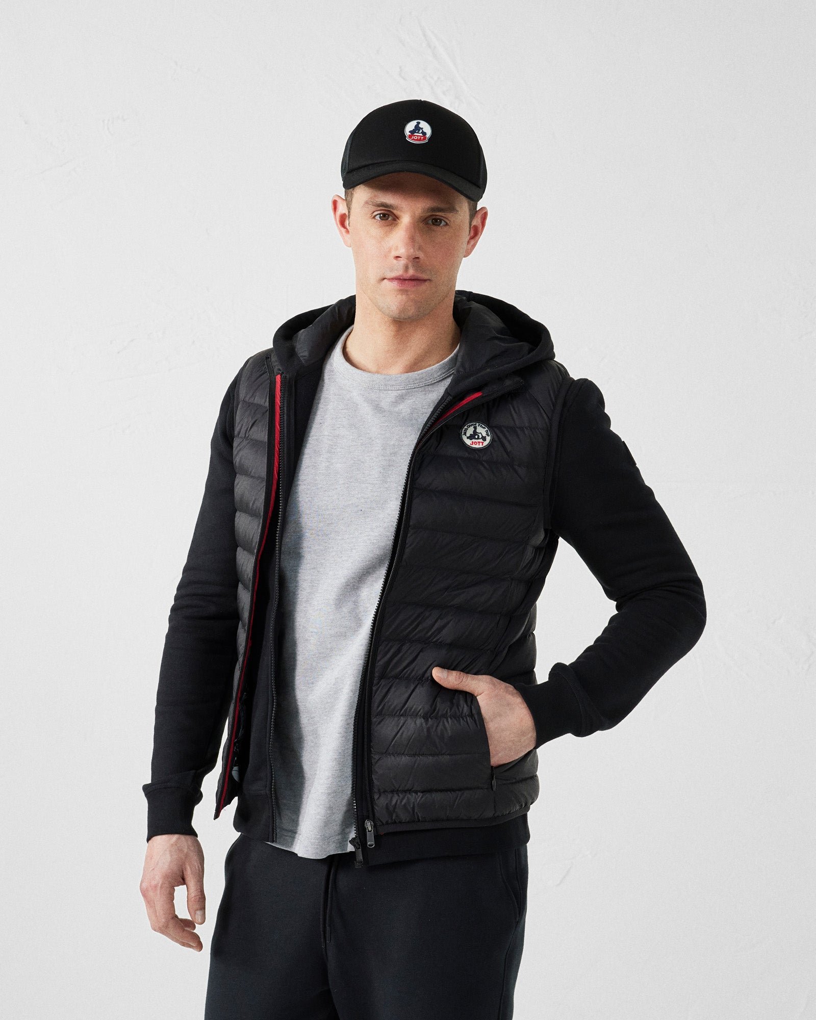 Sleeveless puffer jacket Tom JOTT Black