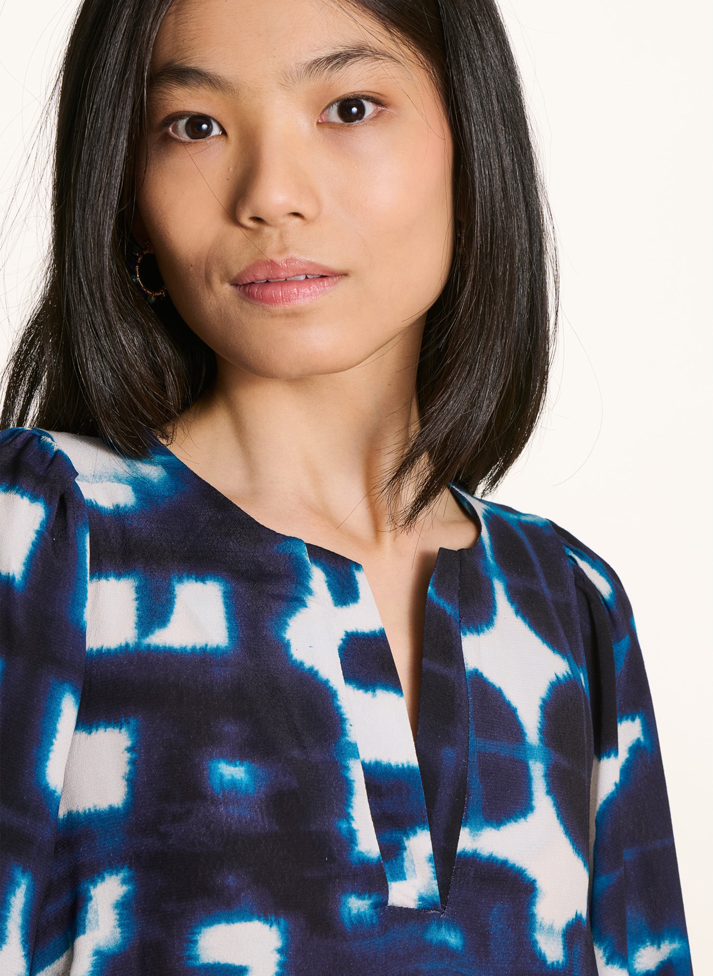 Robe courte col tunisien imprimée LA FEE MARABOUTEE Bleu