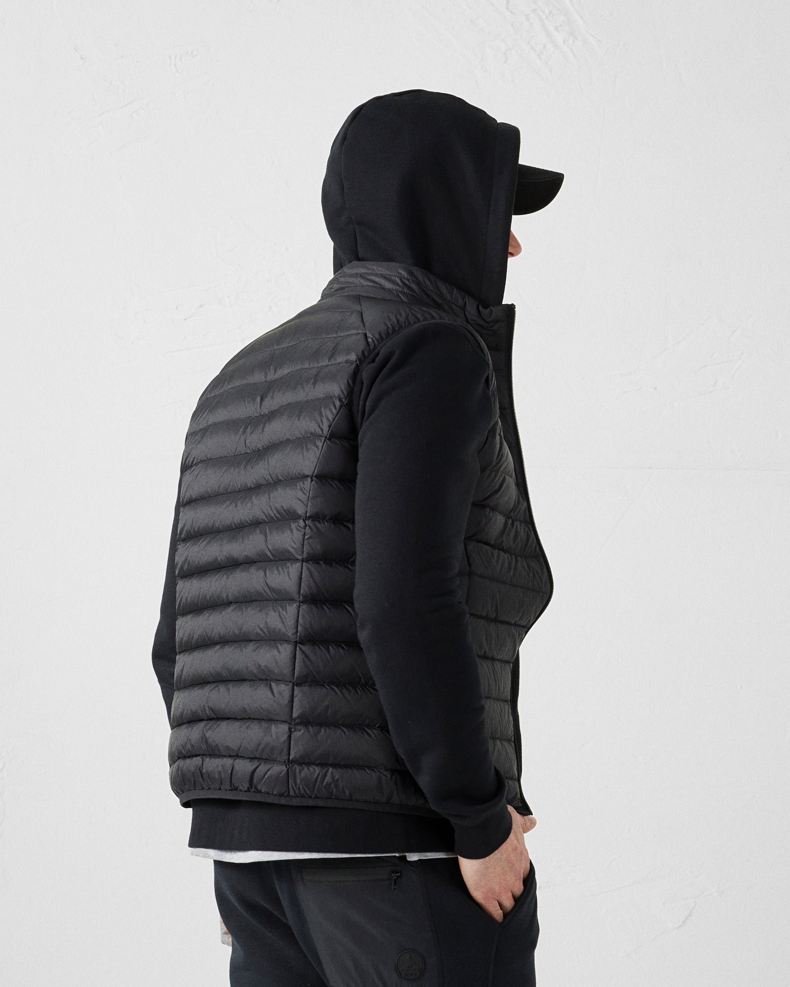 Sleeveless puffer jacket Tom JOTT Black
