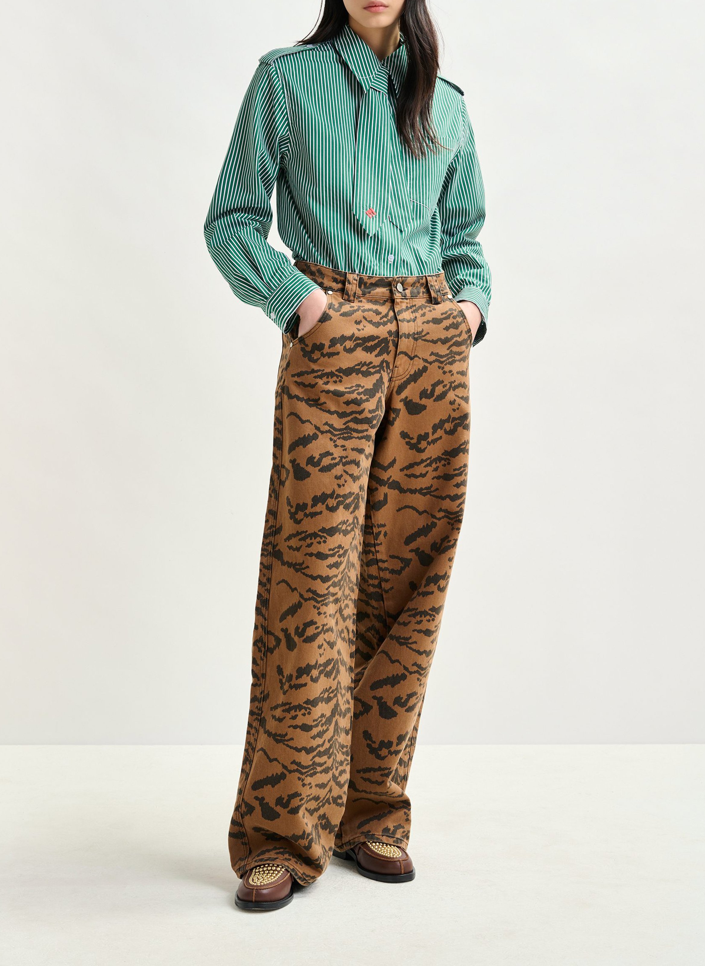 Chemise col classique en coton mélangé ESSENTIEL ANTWERP Vert