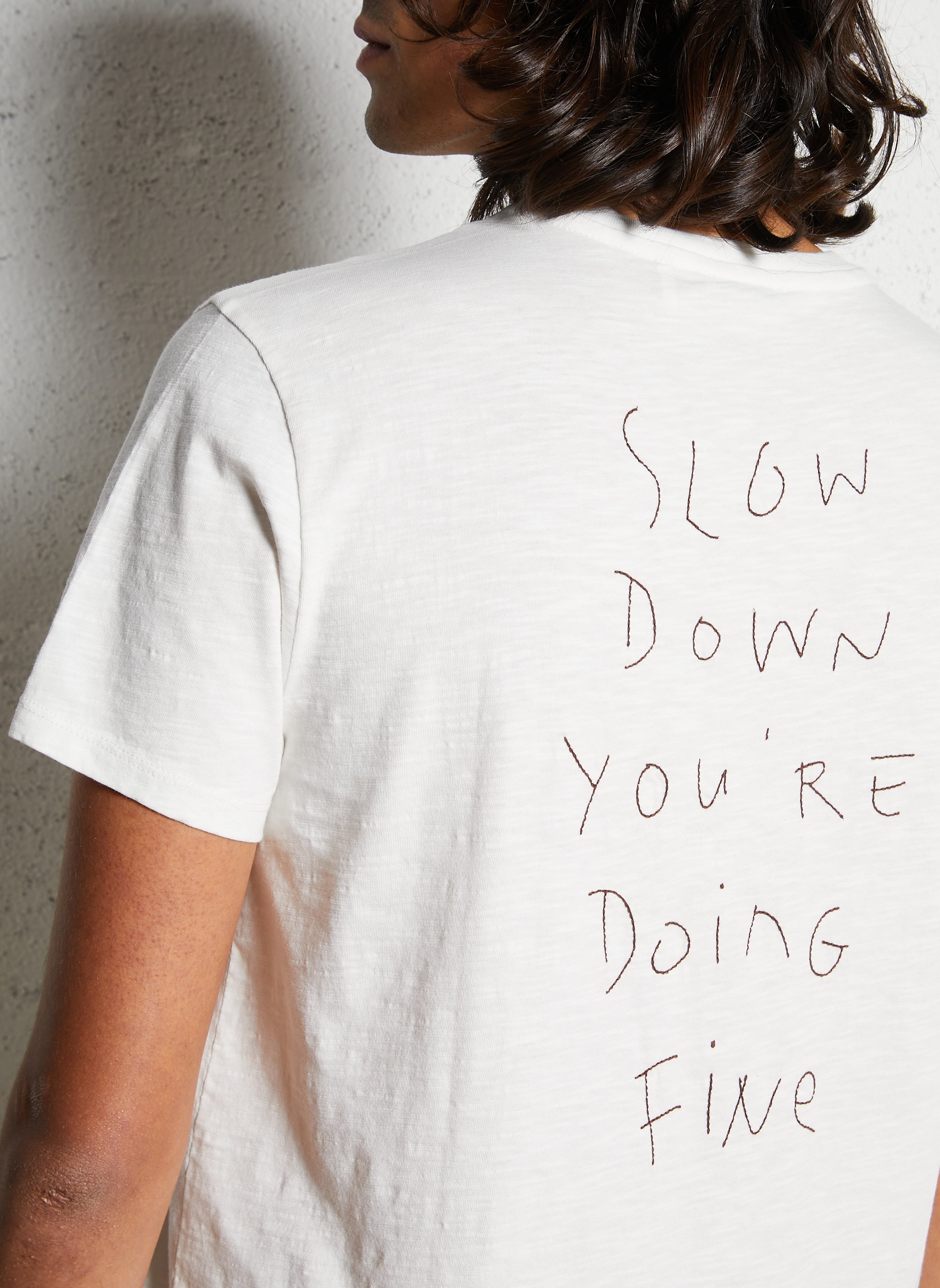 Recht, katoenen T-shirt met ronde hals en borduursel IKKS Wit