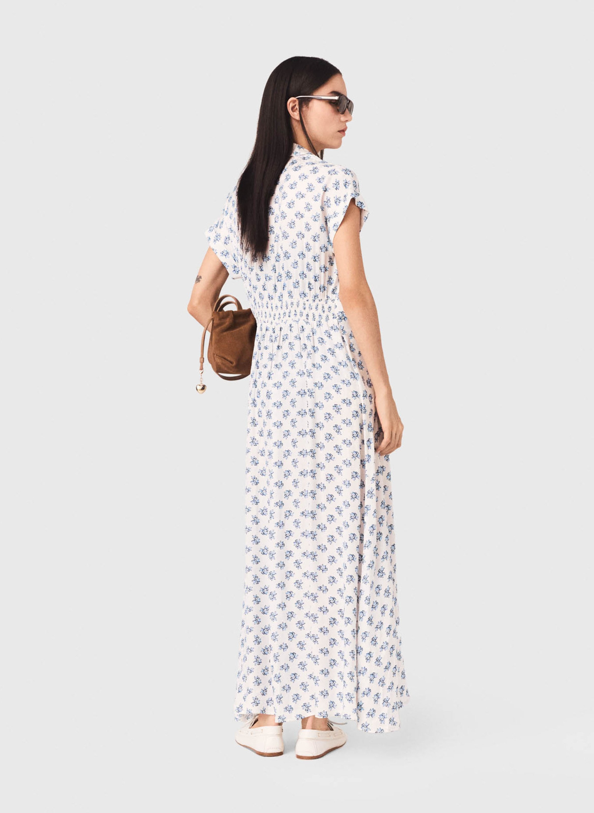 Lange, soepelvallende jurk met klassieke kraag MAJE Blauw