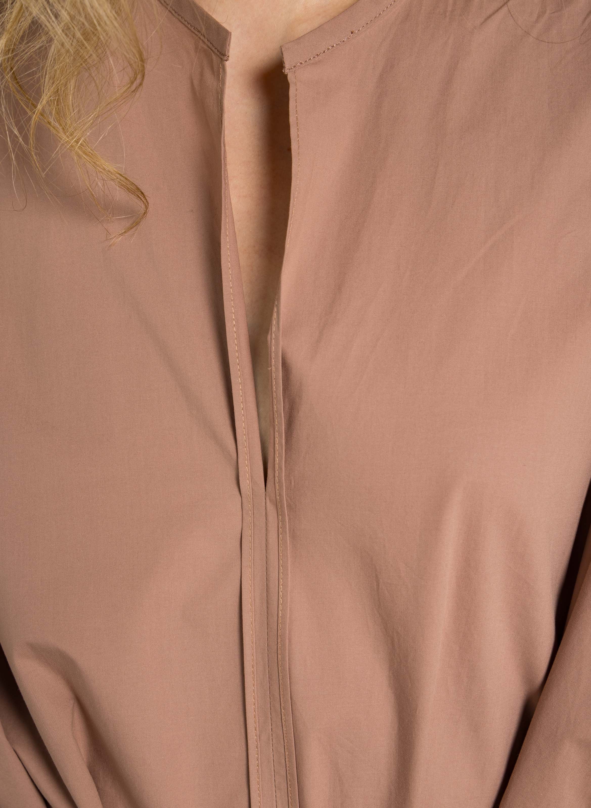 Lange jurk met V-hals van biologisch katoen SOEUR Roze