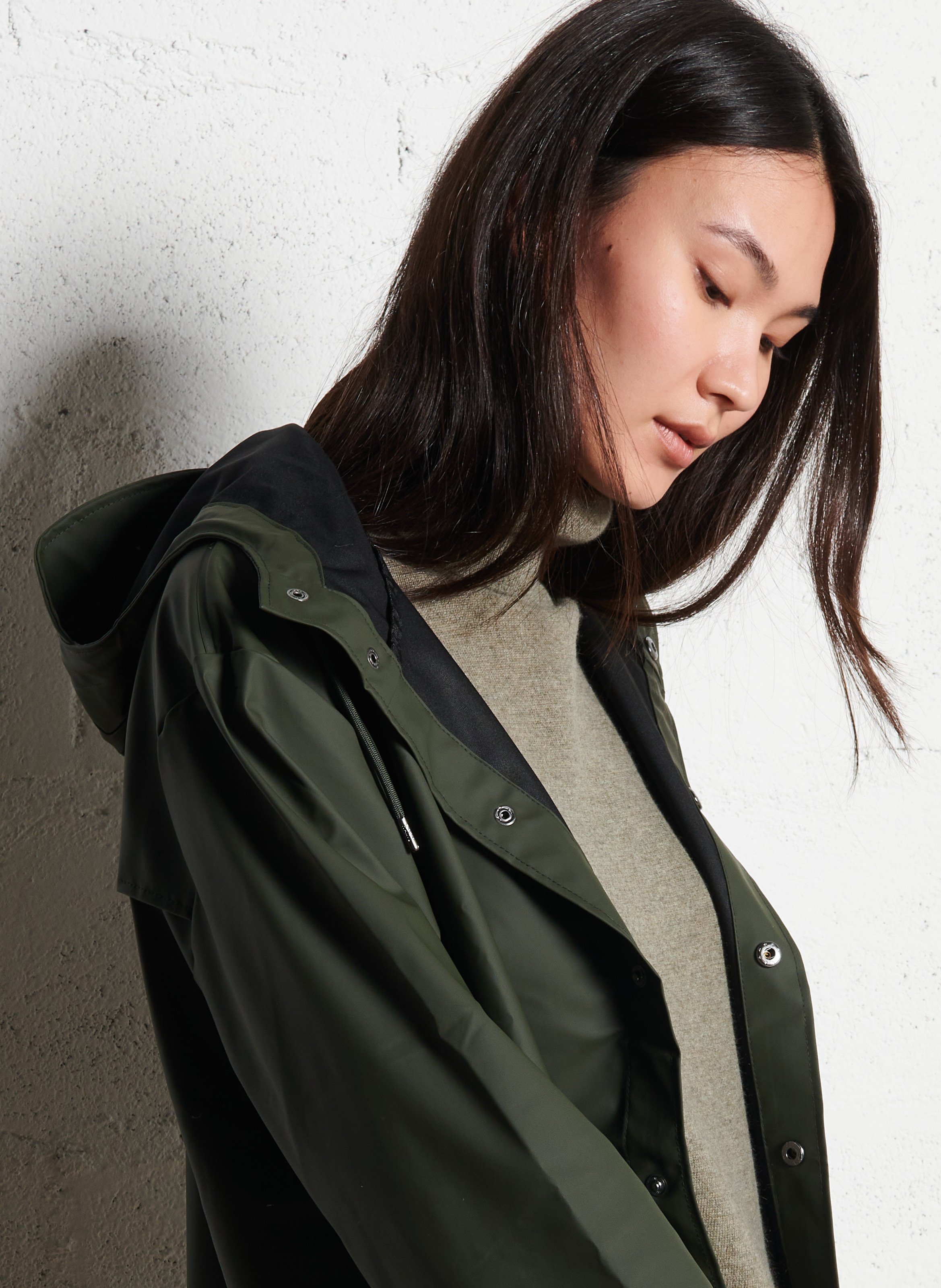 Hooded waterproof windcheater RAINS Green