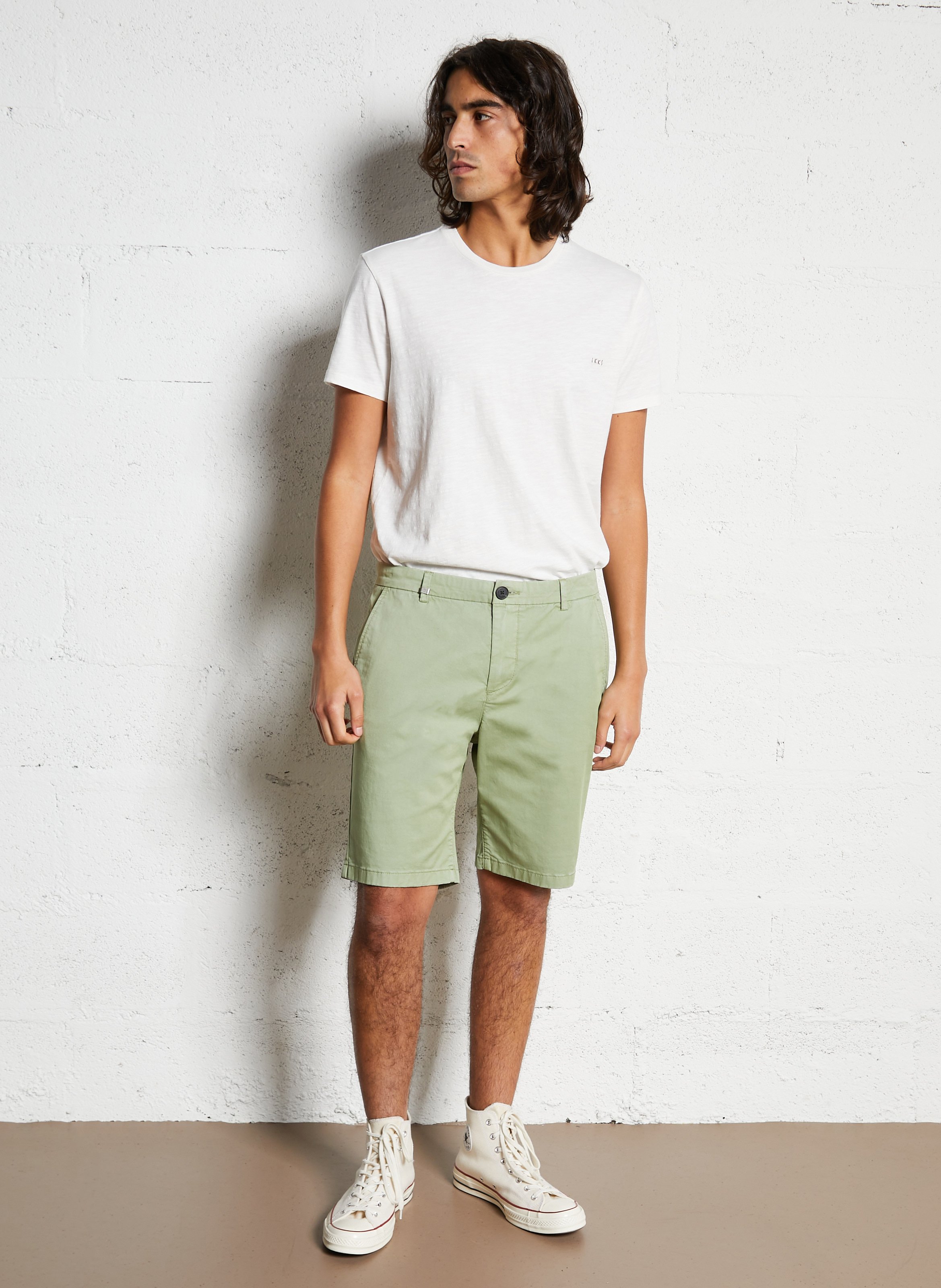 Recht, katoenen T-shirt met ronde hals en borduursel IKKS Wit