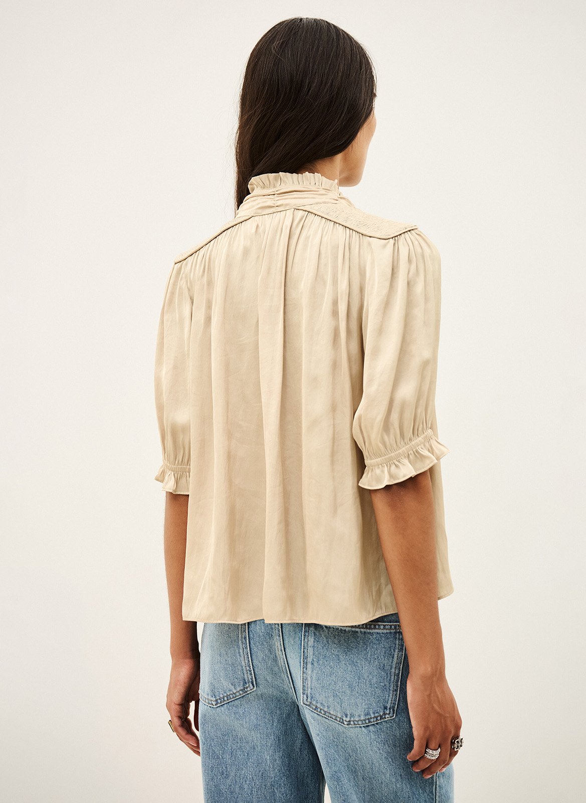 Gerader Hemdkragen einfarbig BA&SH Beige