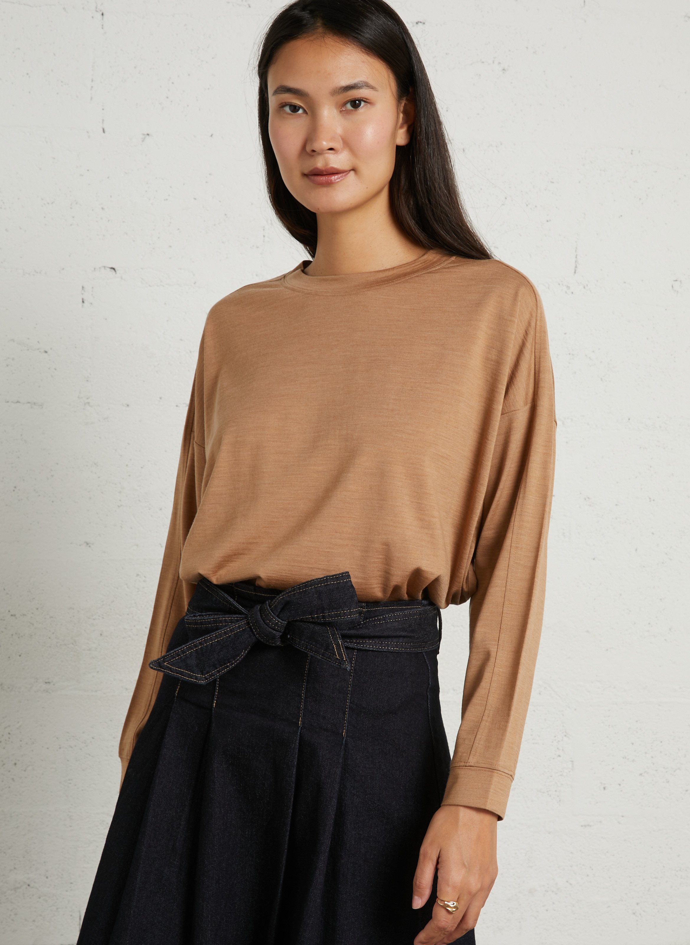 Ruim T-shirt van wol. MAISON 123 Beige