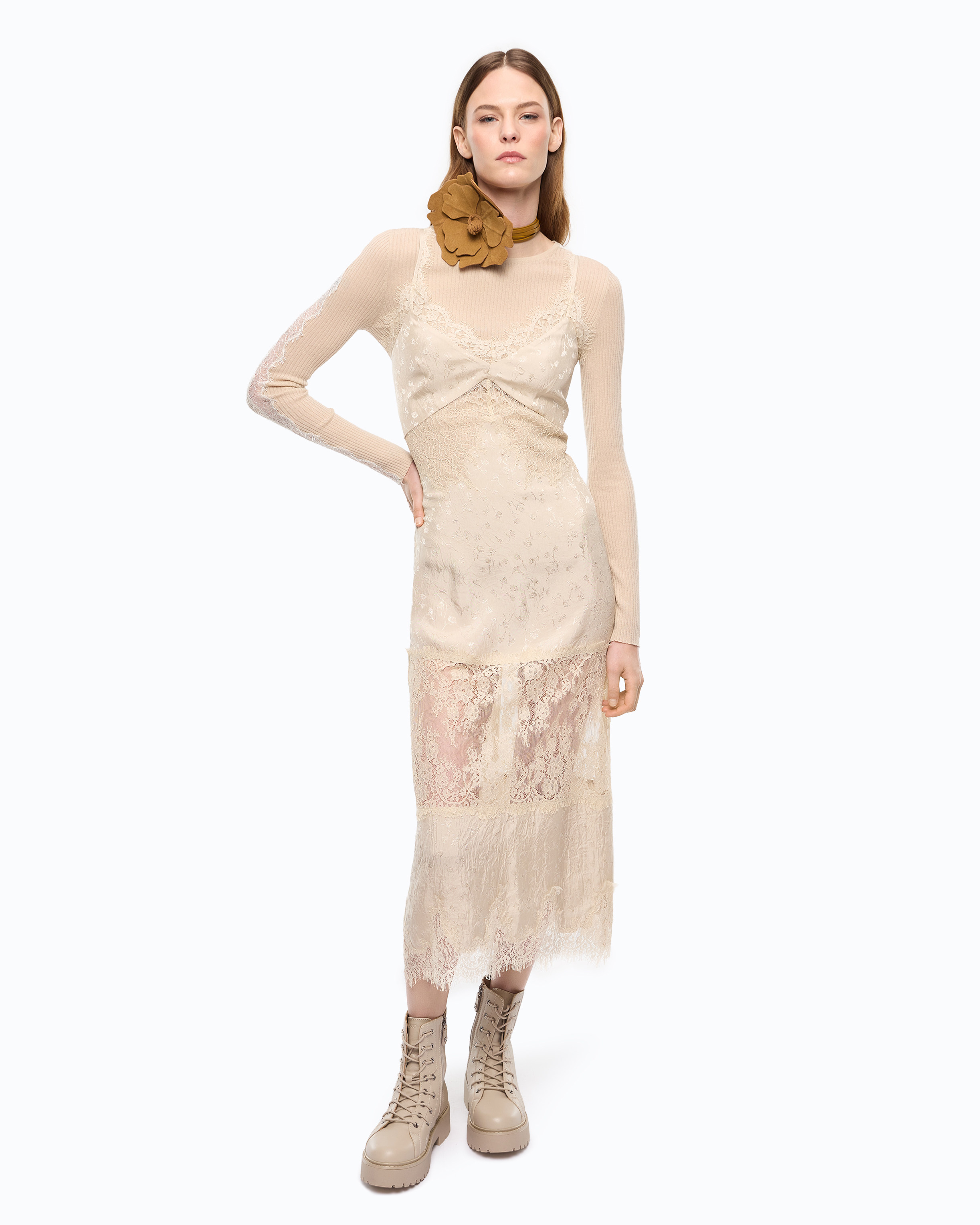 Robe nuisette mi-longue avec bandes en dentelle PINKO Gris