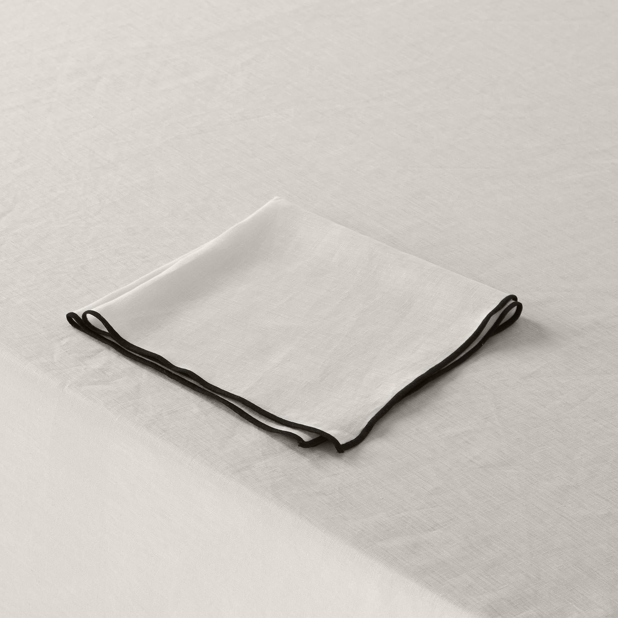 CARLINA - Square linen tablecloth MADURA Beige