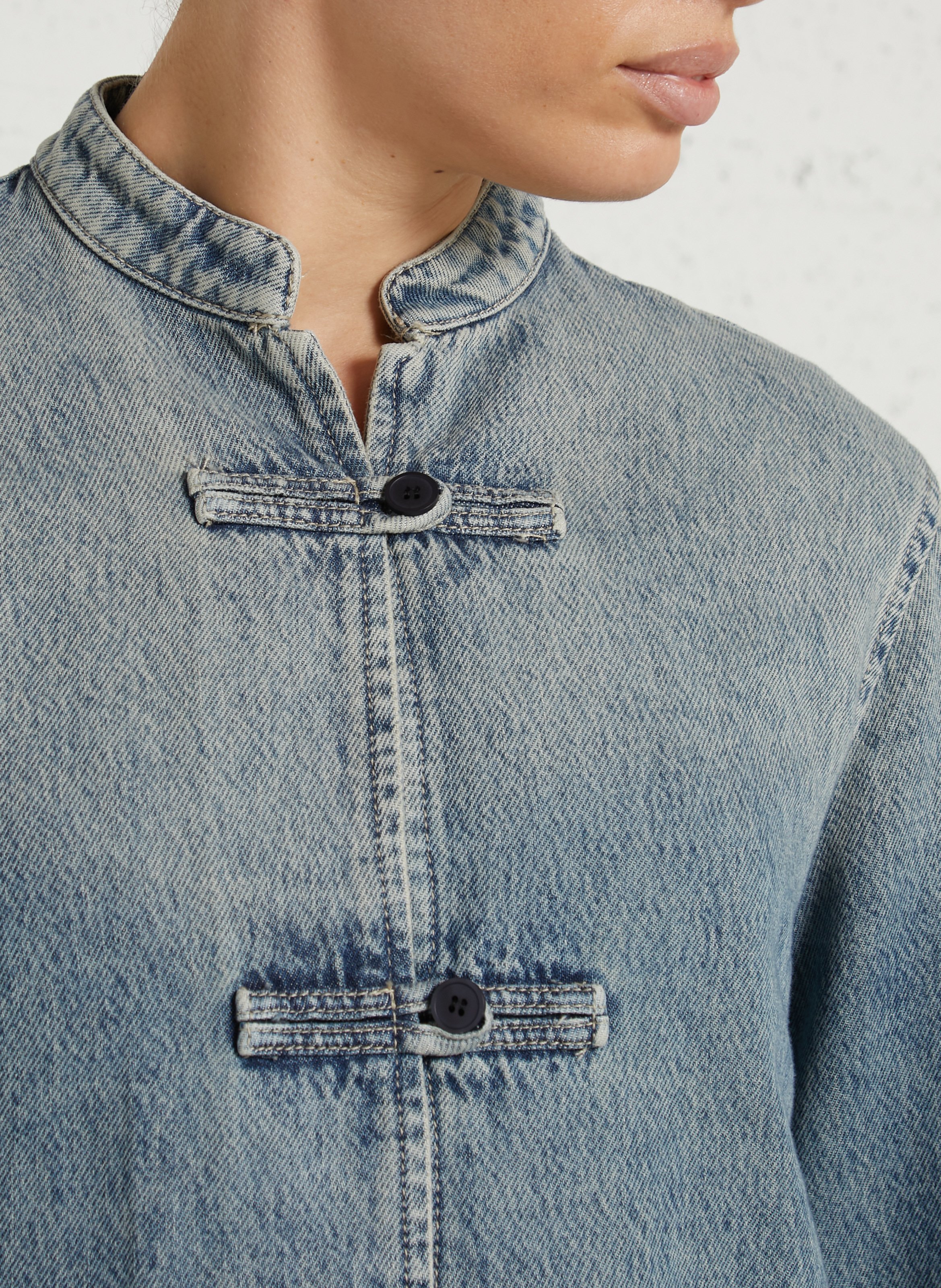 Denimjacke mit Mao-Kragen aus Baumwollmischung PLEASE Blau