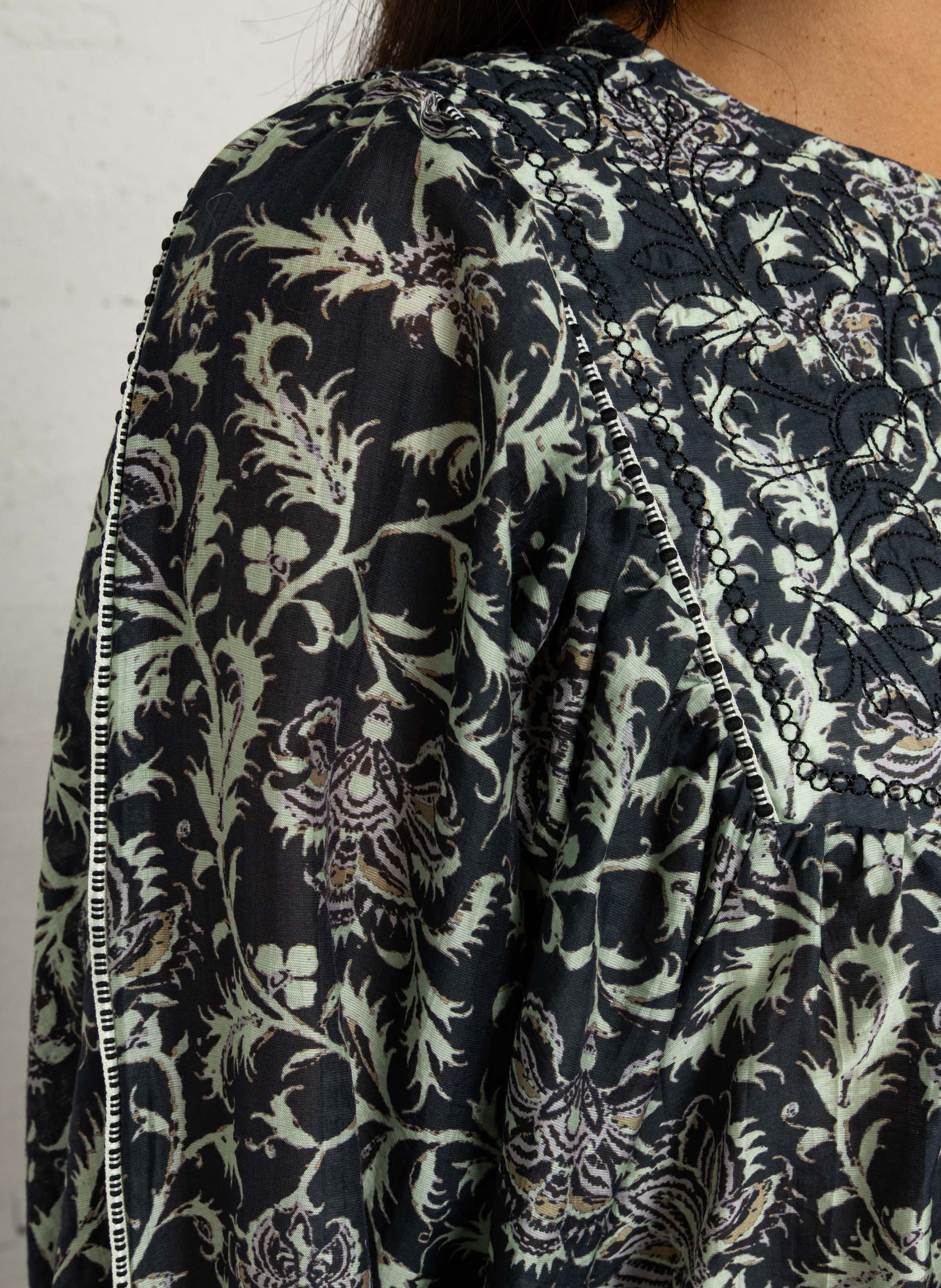 Blouse col rond à imprimé SEE U SOON Noir