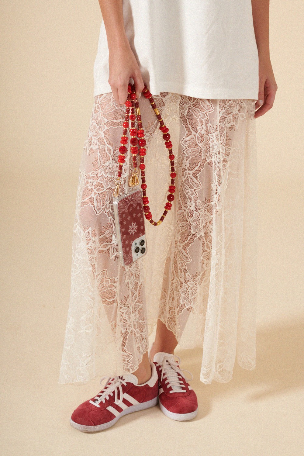 Beaded phone chain LA COQUE FRANCAISE Red