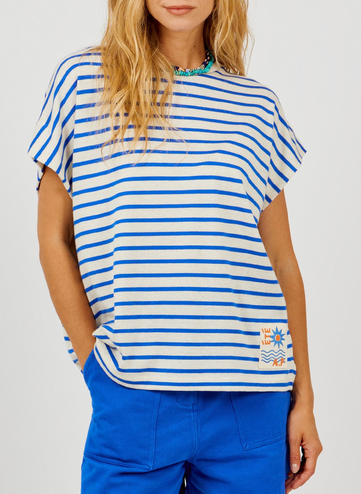 Ärmelloses gestreiftes T-Shirt. A.P Blau