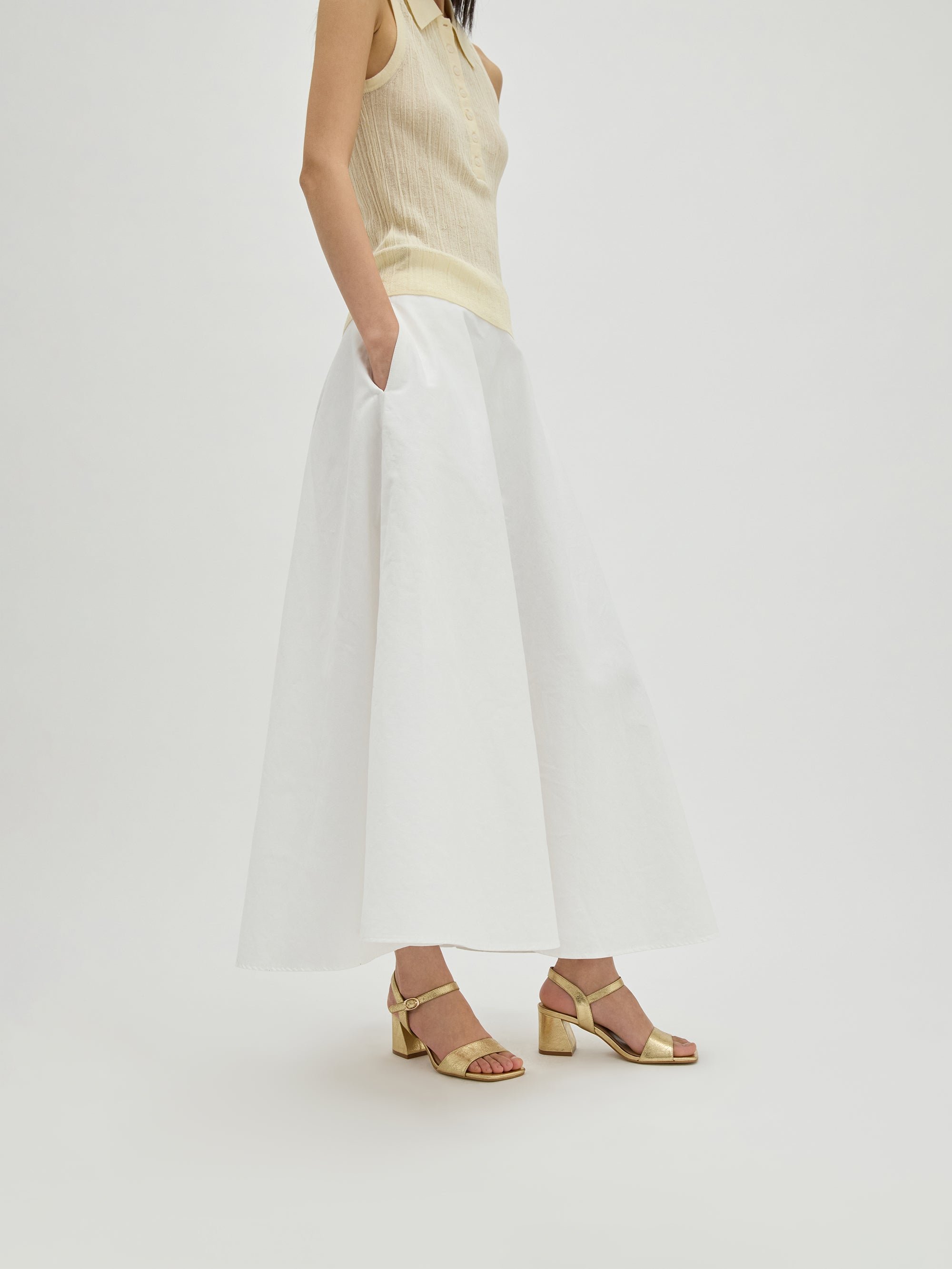 Leather metallic effect sandals with heel and strap VANESSA WU Golden