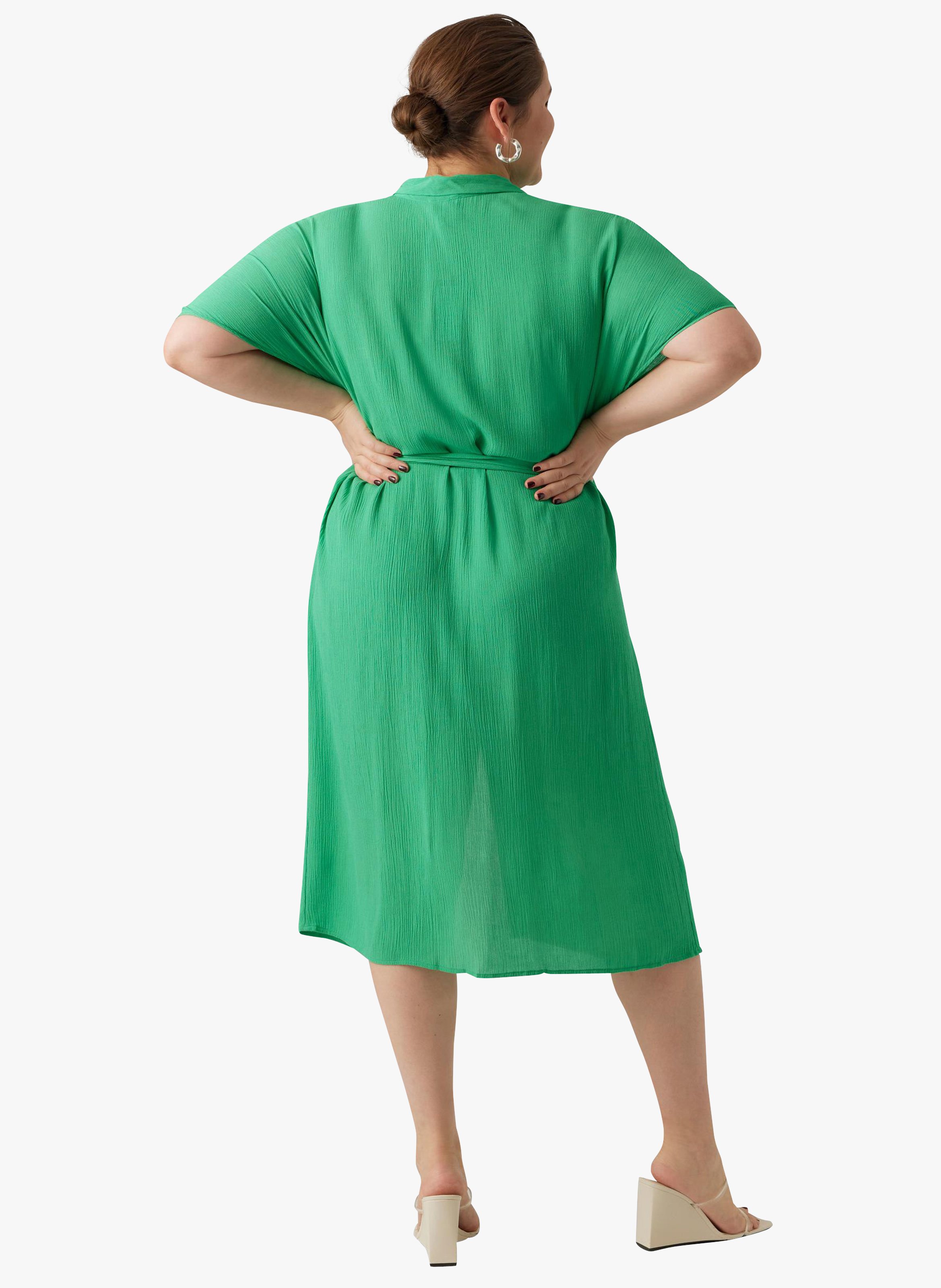Robe chemise droite à imprimé VERO MODA CURVE Vert