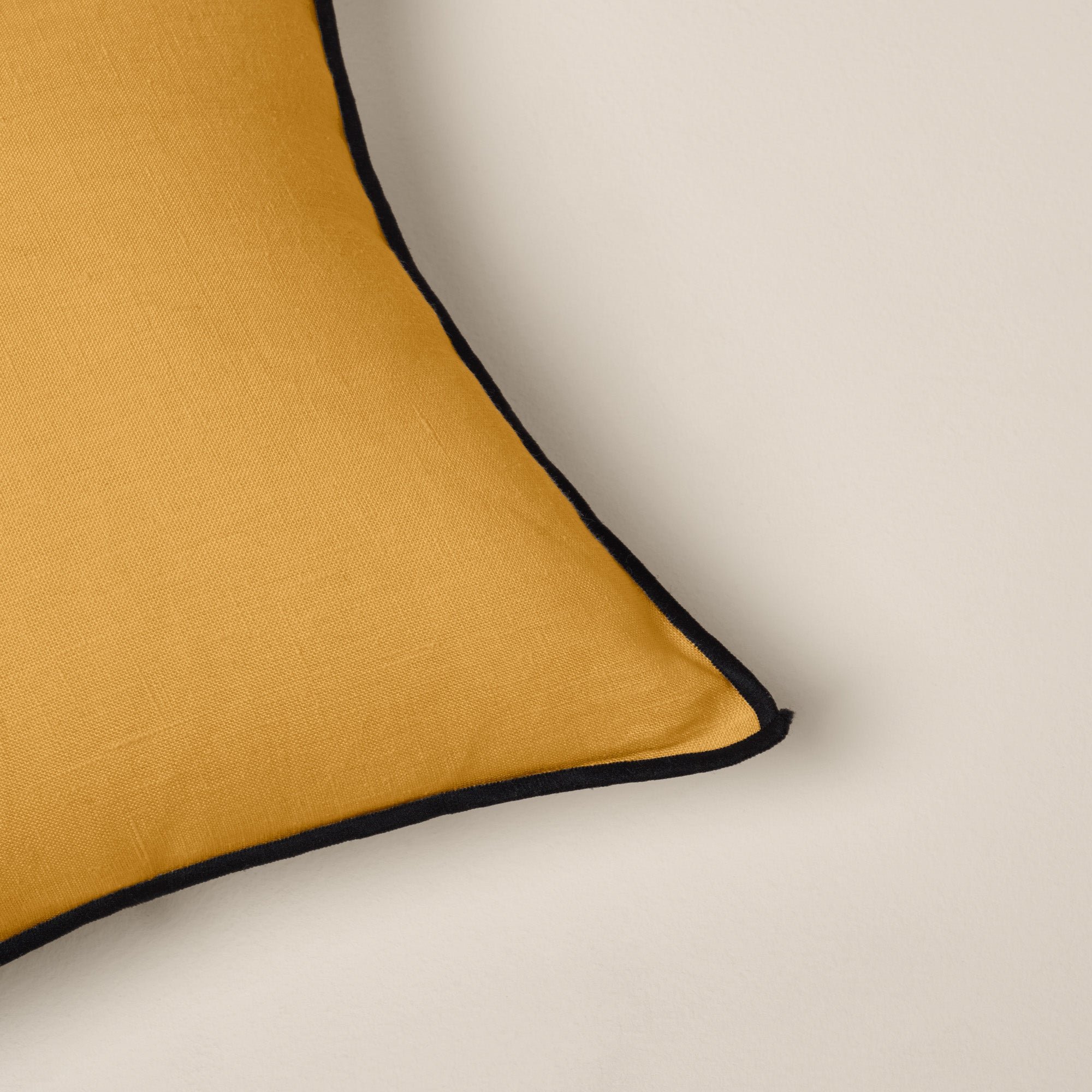 Cushion cover MADURA Yellow