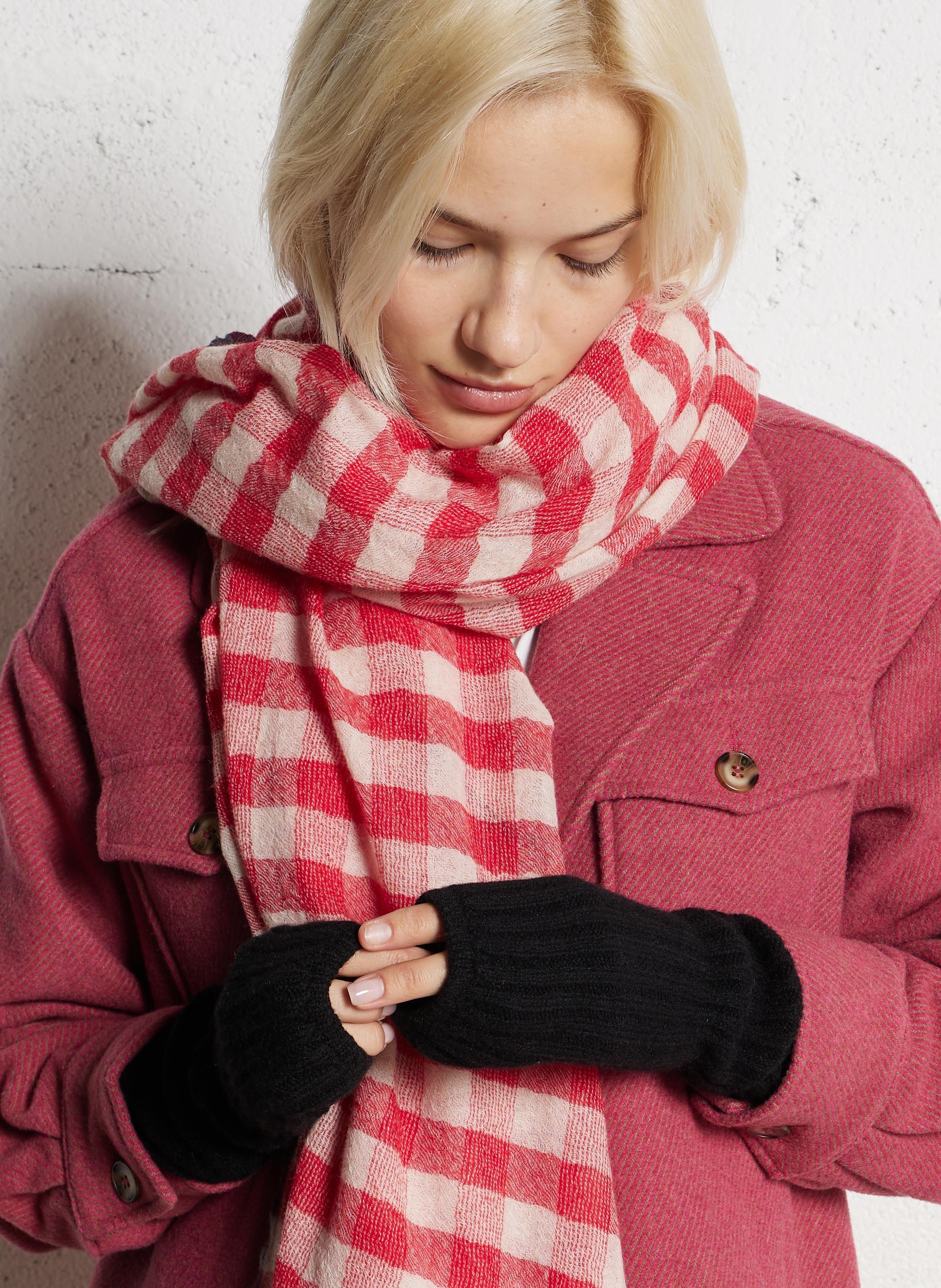 F&amp;auml;ustlinge aus Wolle und Kaschmir CEZEMBRE Schwarz