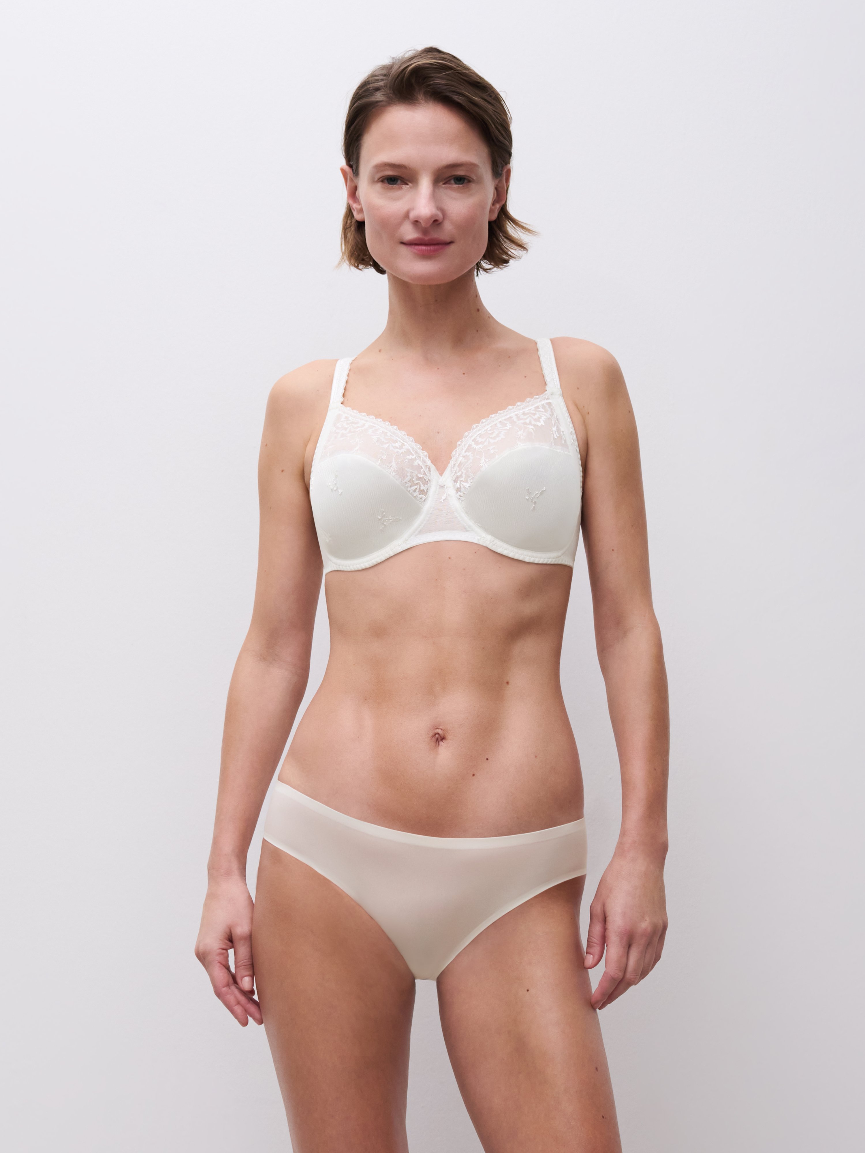 Full-cup bra CHANTELLE Beige