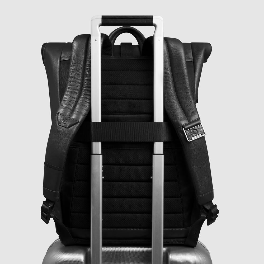 Bike backpack for laptop and ipad® with anti-theft cable, u-lock loops PIQUADRO Black