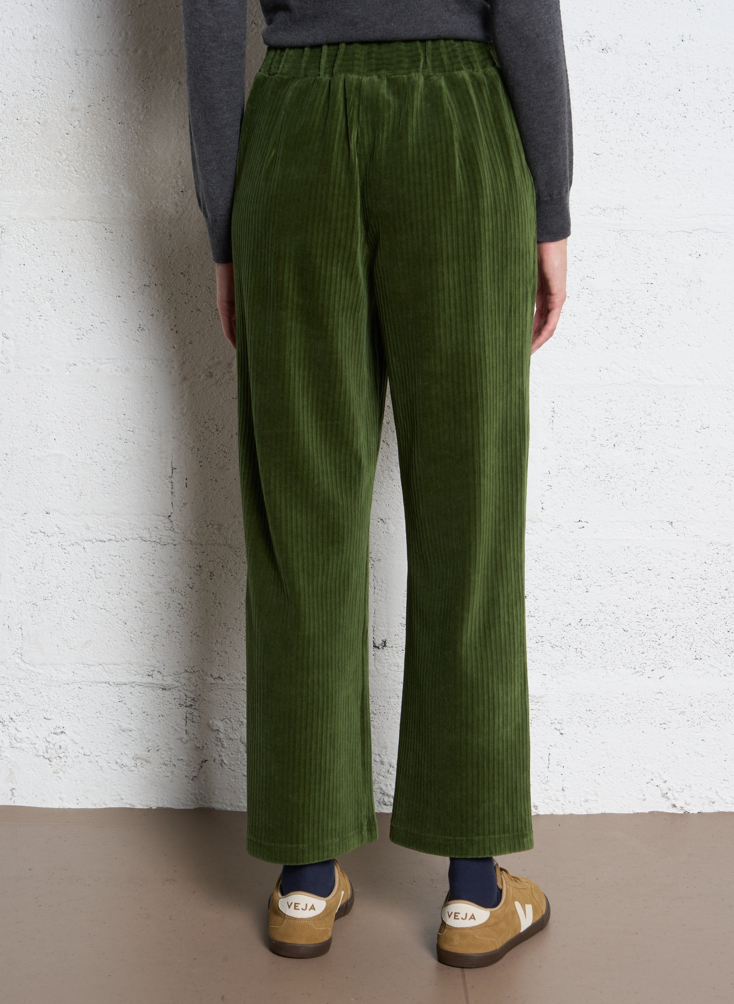 Pantalon large en velours côtelé NICE THINGS Kaki