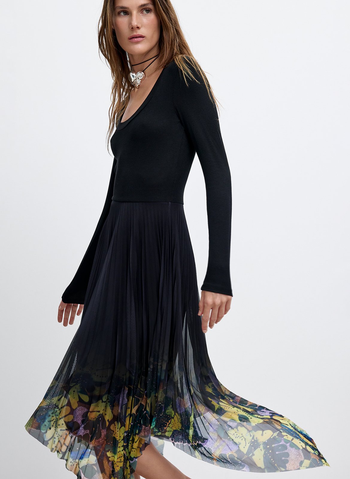 Short asymmetrical dress with round neck DESIGUAL Black