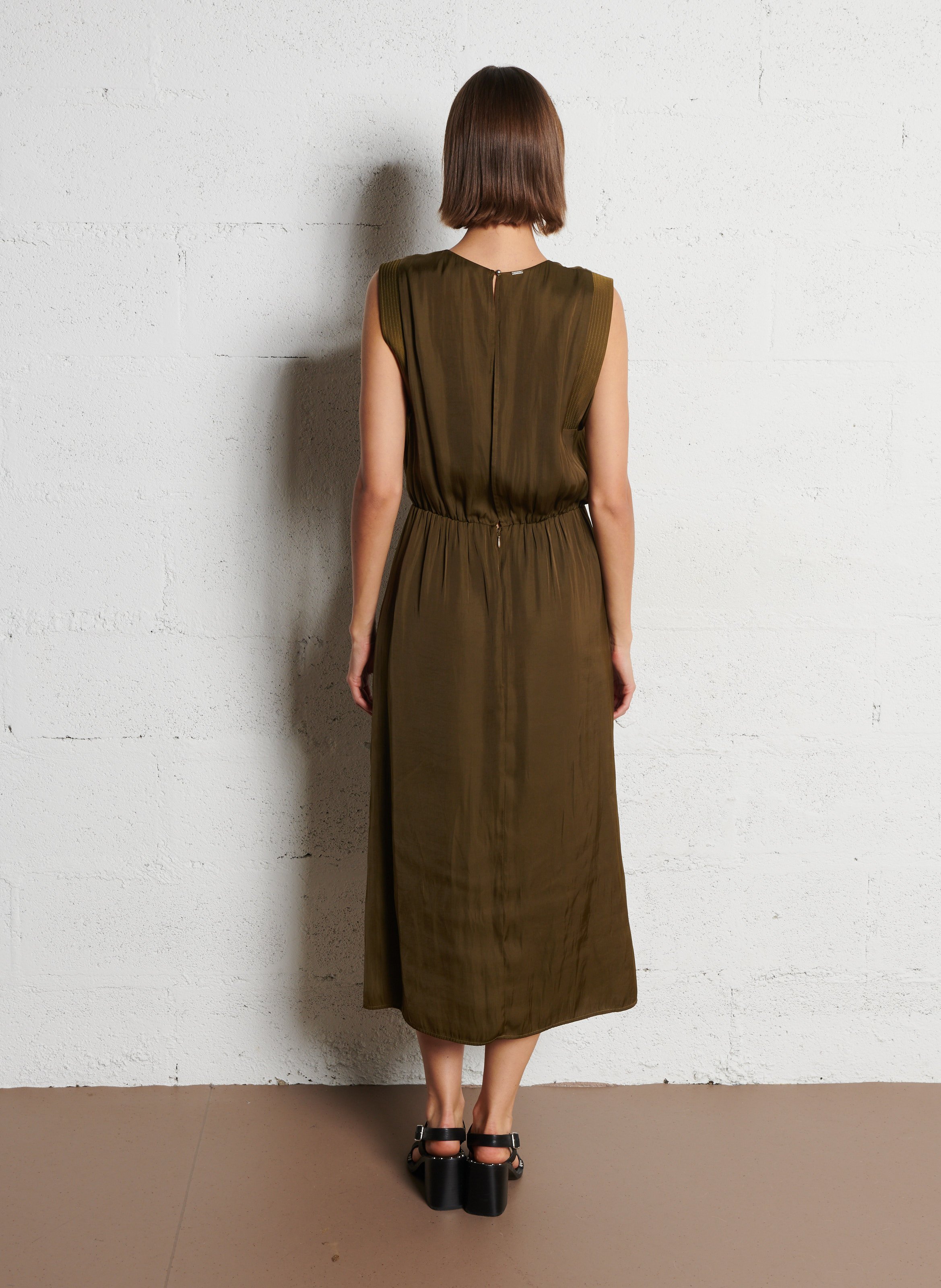 Round-neck satin midi dress IKKS Khaki
