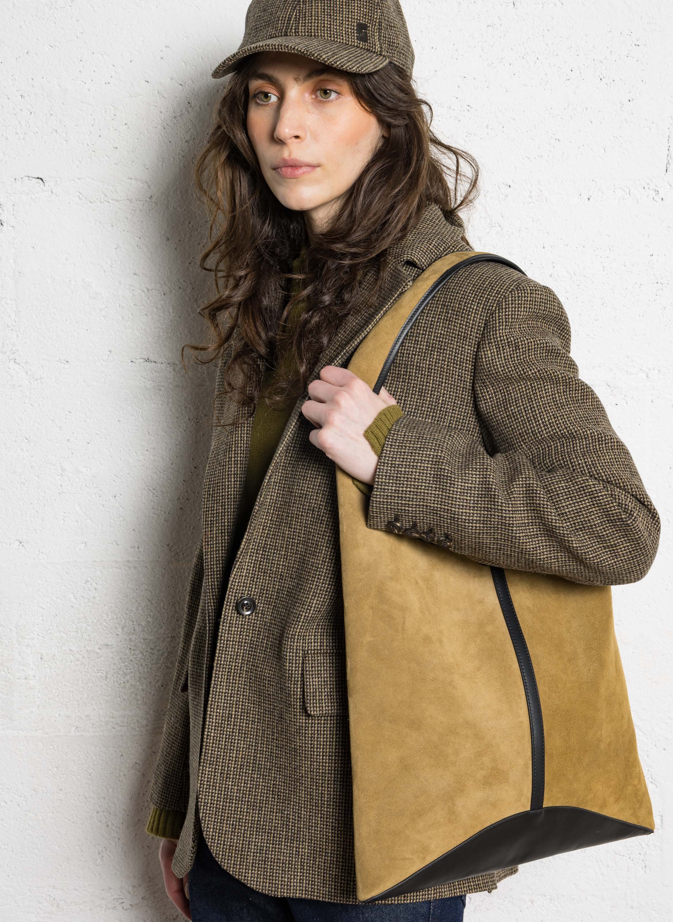 Soft plain tote bag in suede leather SOEUR Brown