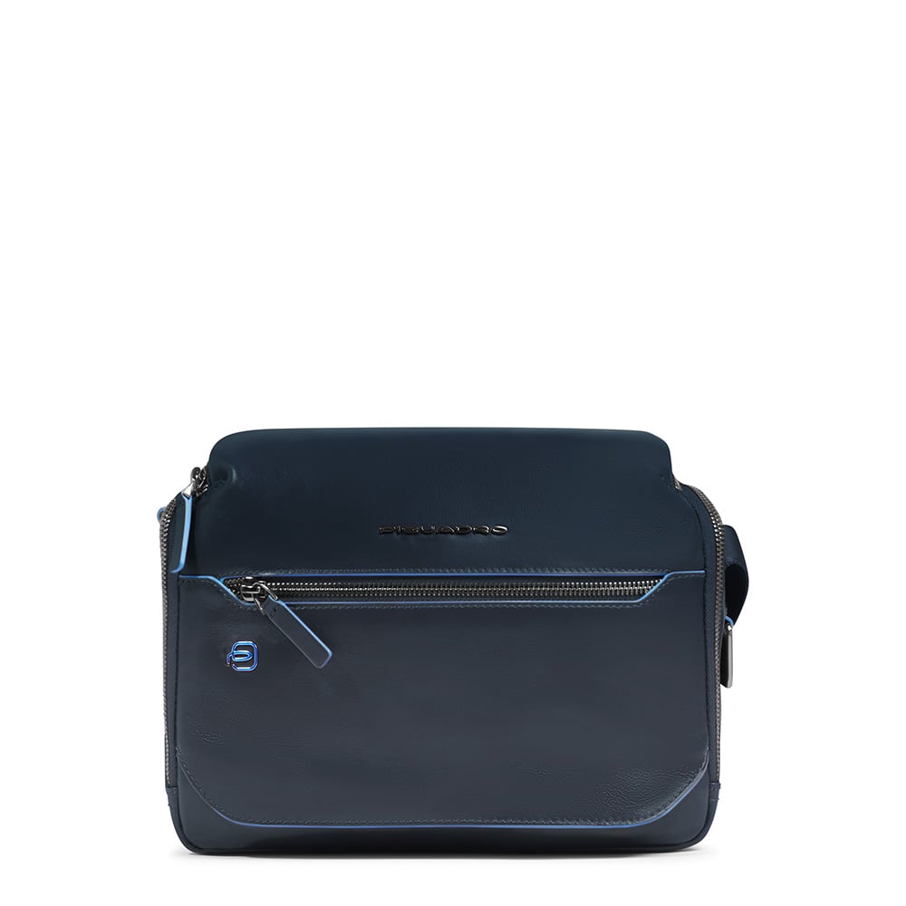 Customizable crossbody bag for iPad® mini with pockets for mouse and airpods and RFID protection. PIQUADRO