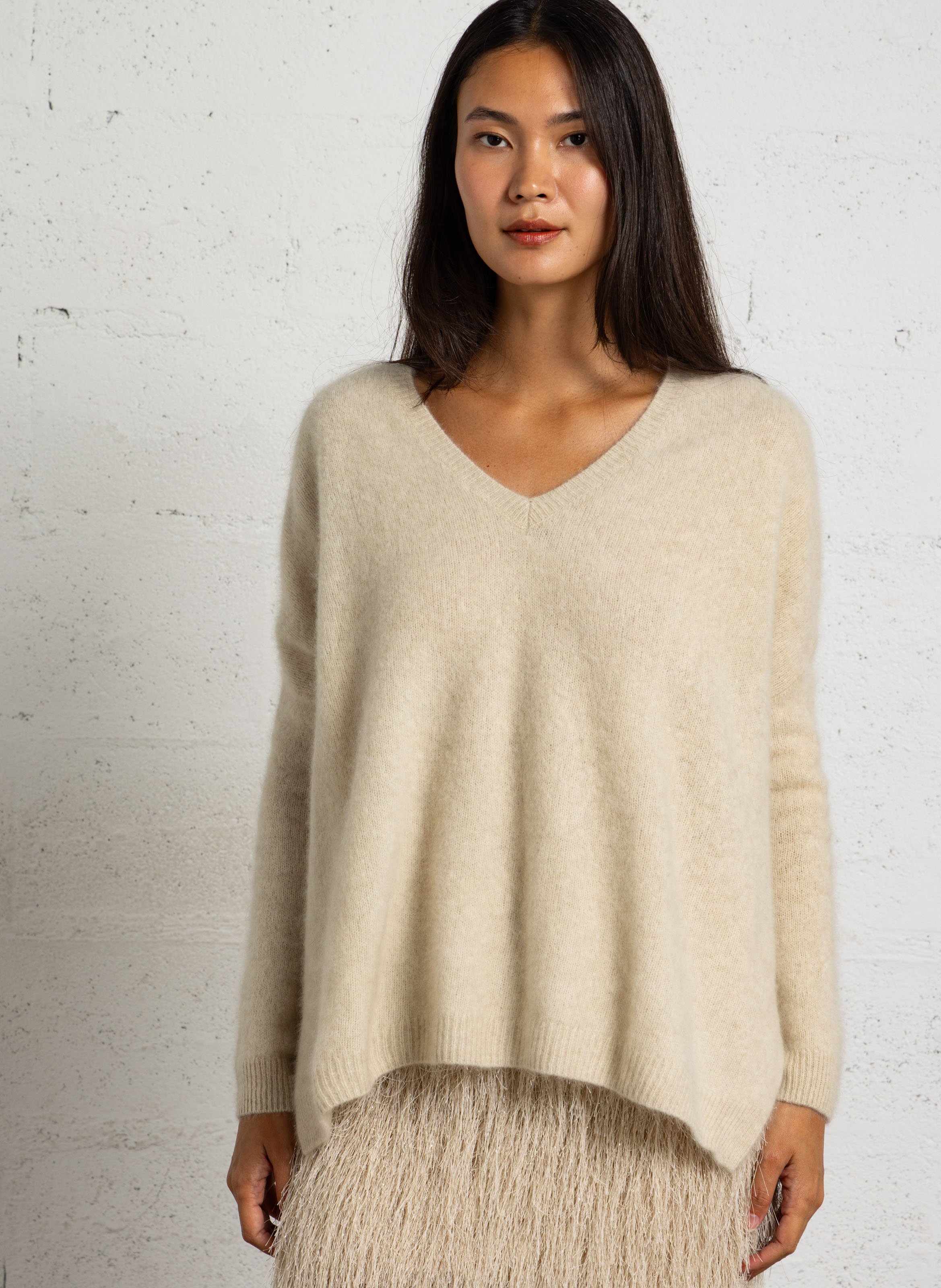 V-neck wool sweater BELLA JONES