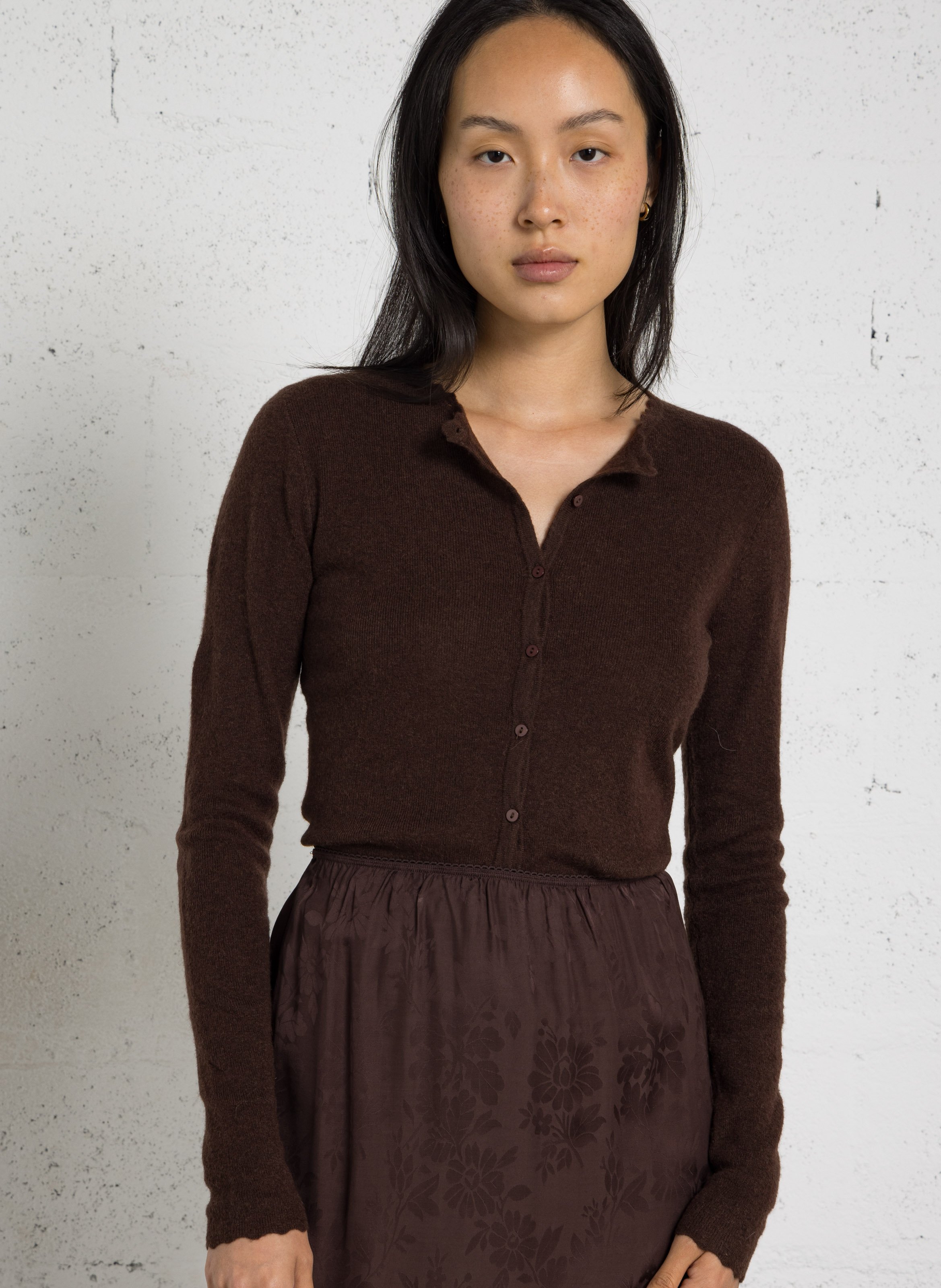 Round neck buttoned vest in plain color PETITE MENDIGOTE Brown