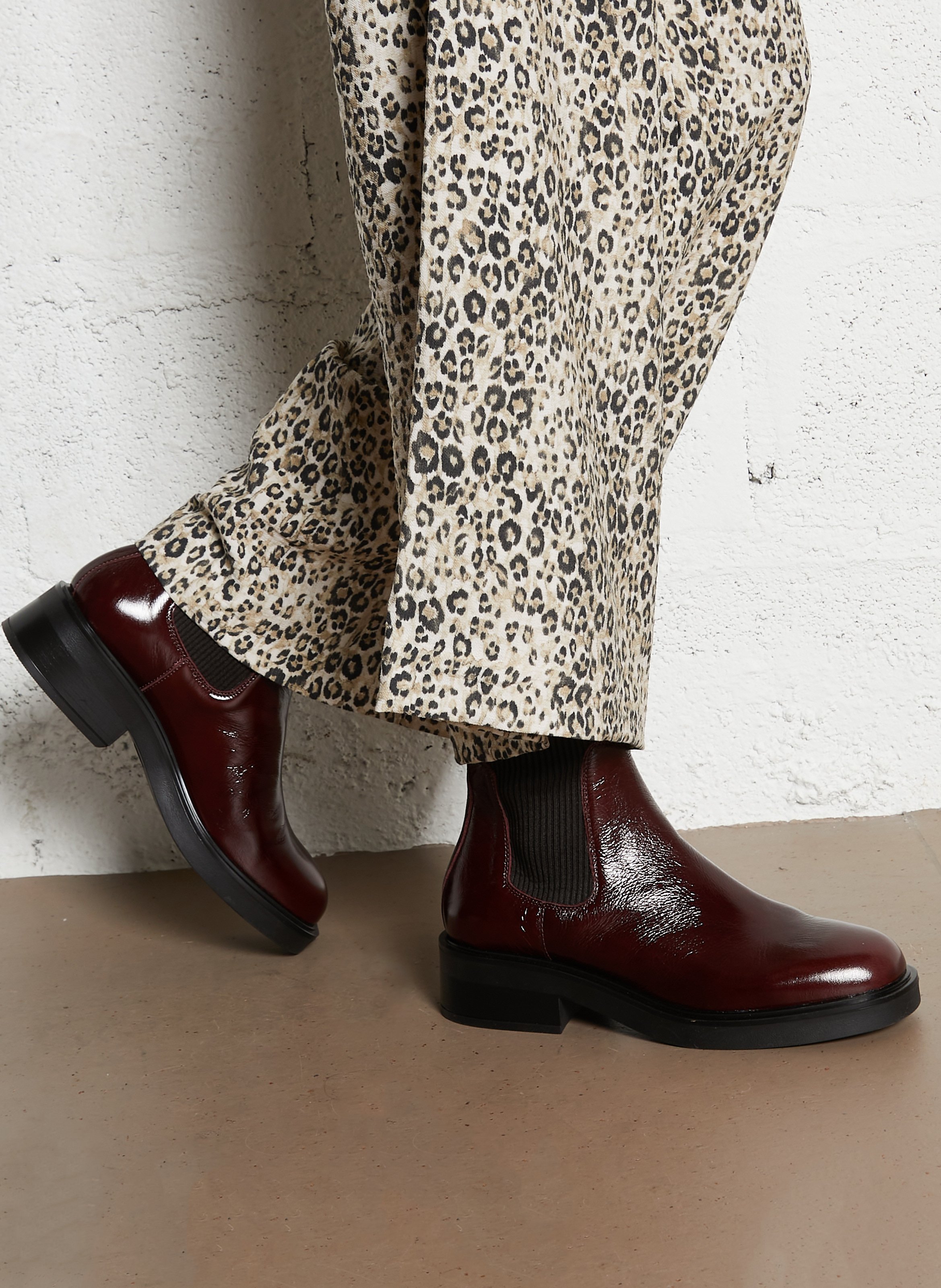 Ariana Bis patent leather ankle boots BOCAGE Brown