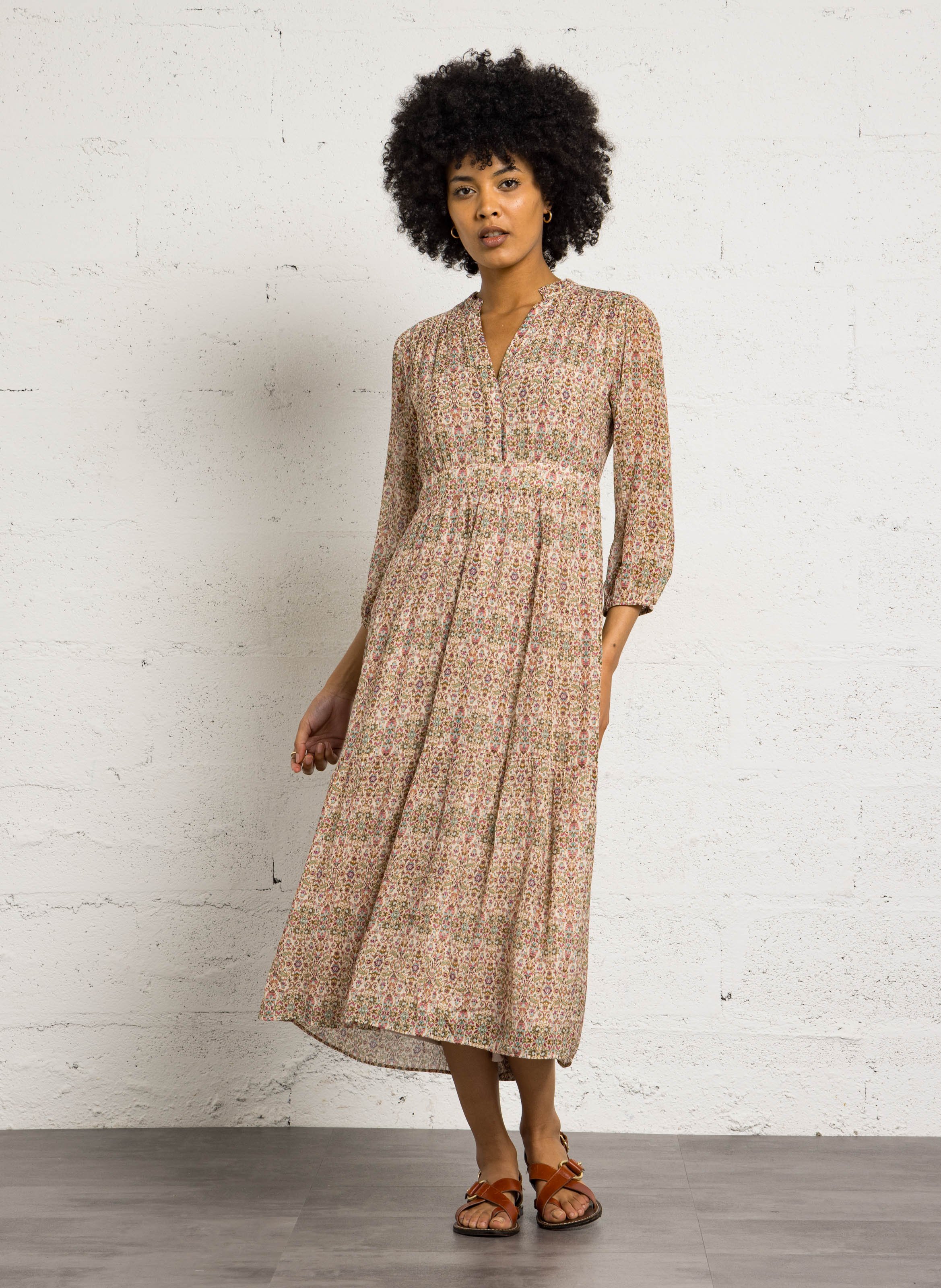 Halflange jurk met print MAISON 123 Beige