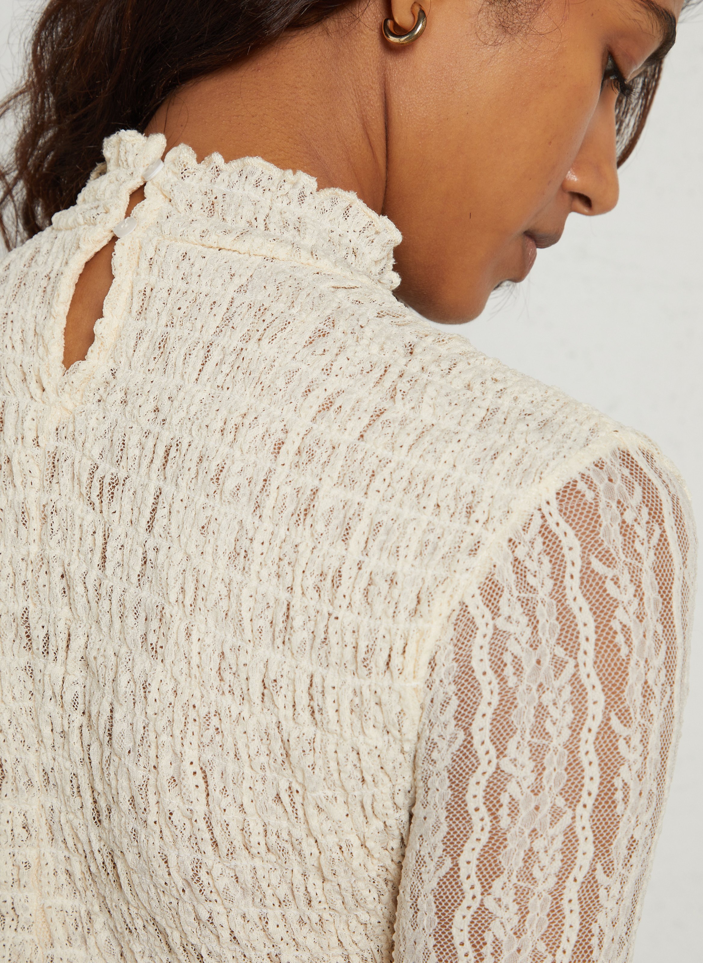 Top ajusté dentelle à smocks DES PETITS HAUTS Beige