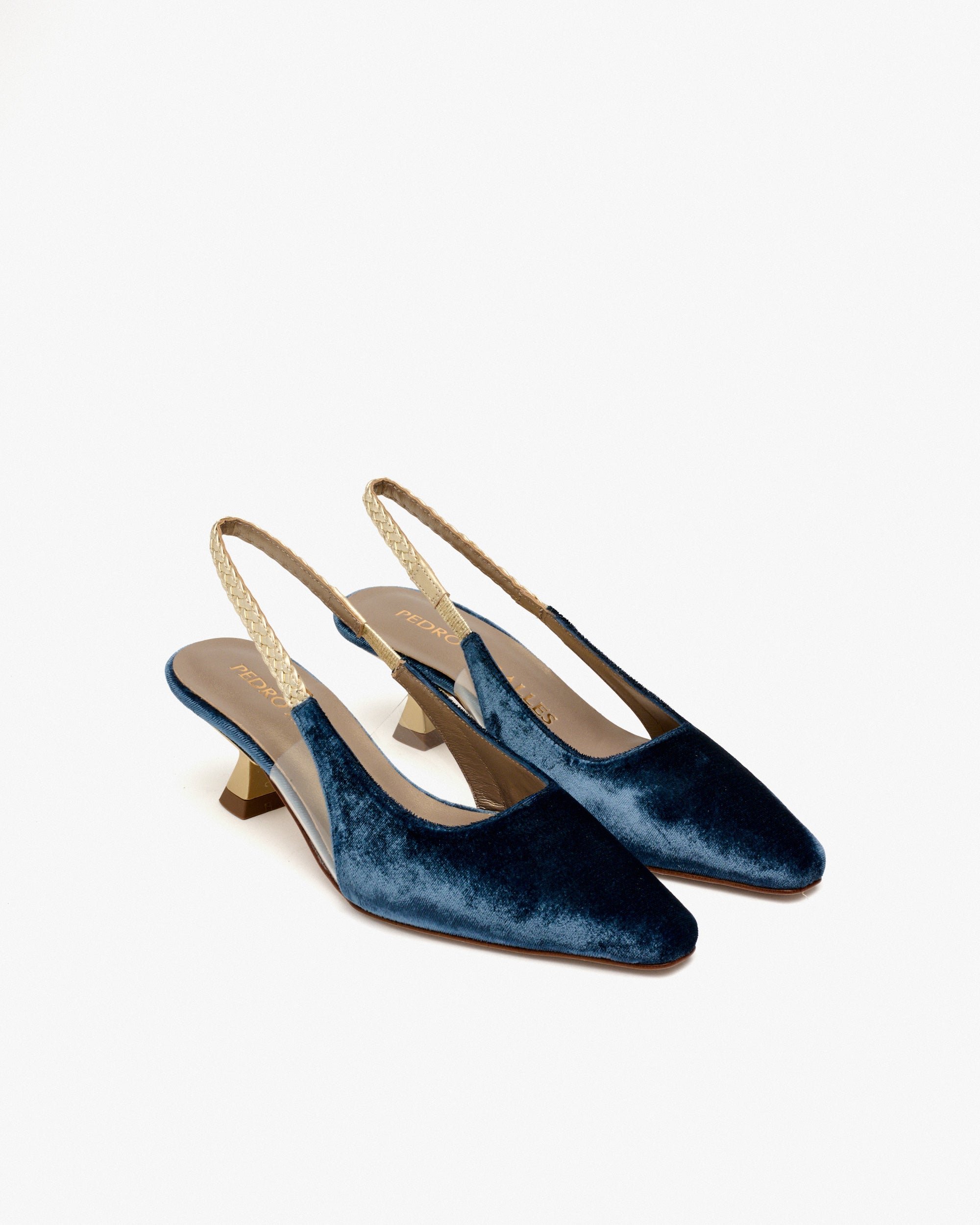 Escarpins en velours marine avec galon en cuir métallisé PEDRO MIRALLES Bleu