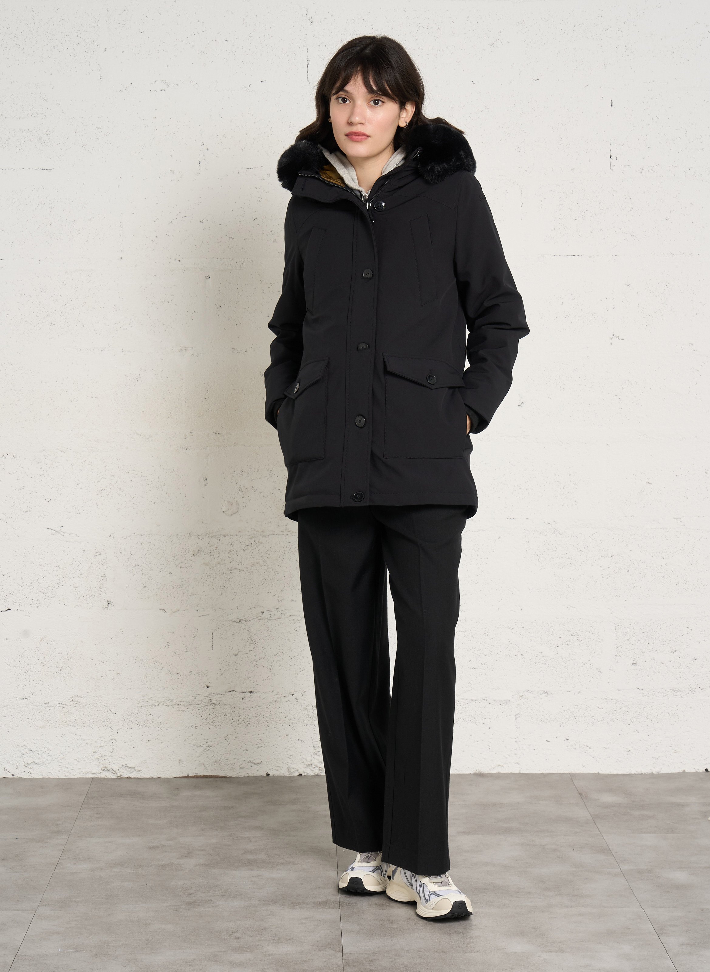 Gerade geschnittener Parka mit Kapuzenkragen SCHOTT Schwarz