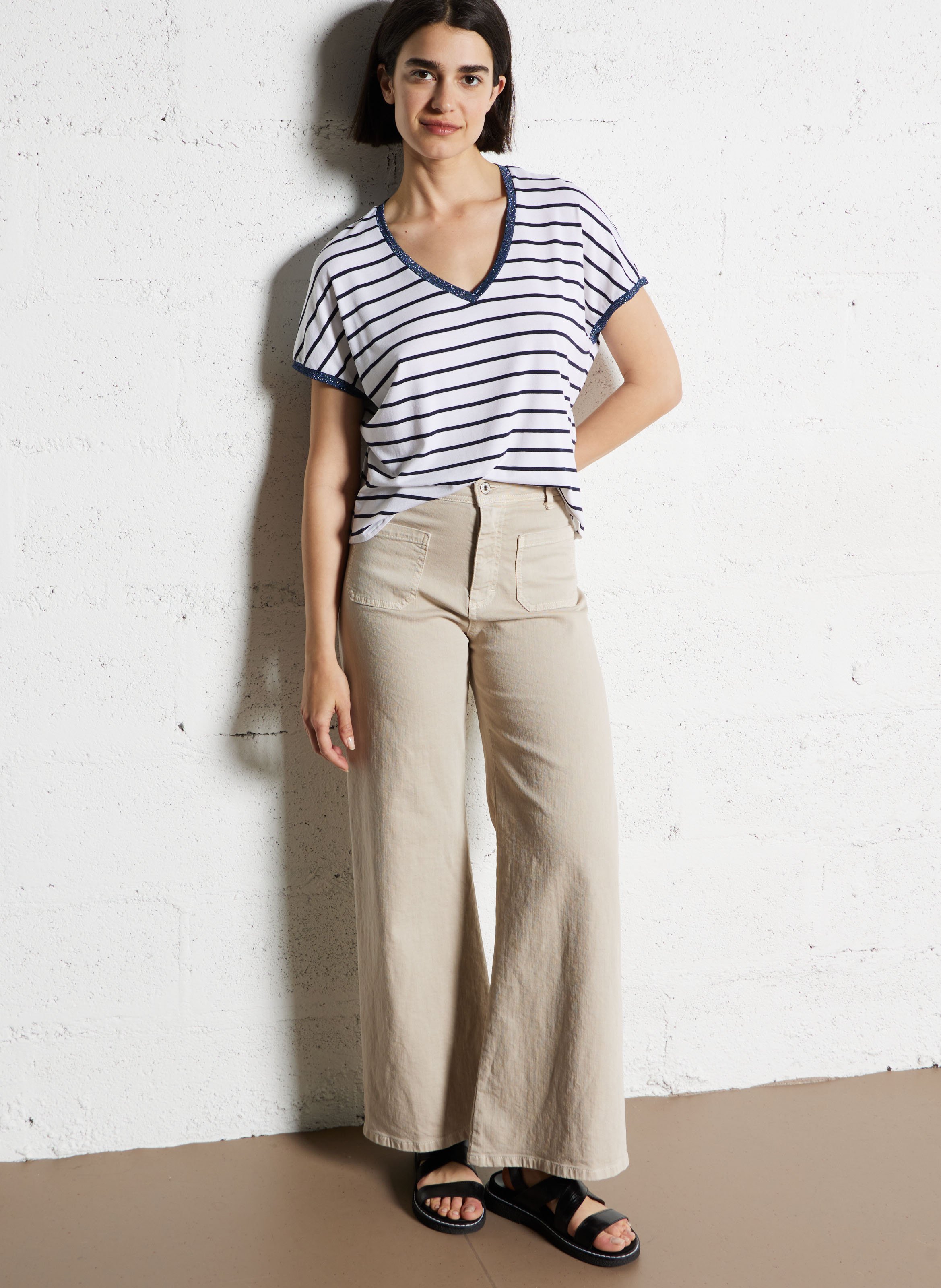 Loose-fit V-neck T-shirt PLEASE Multicolored