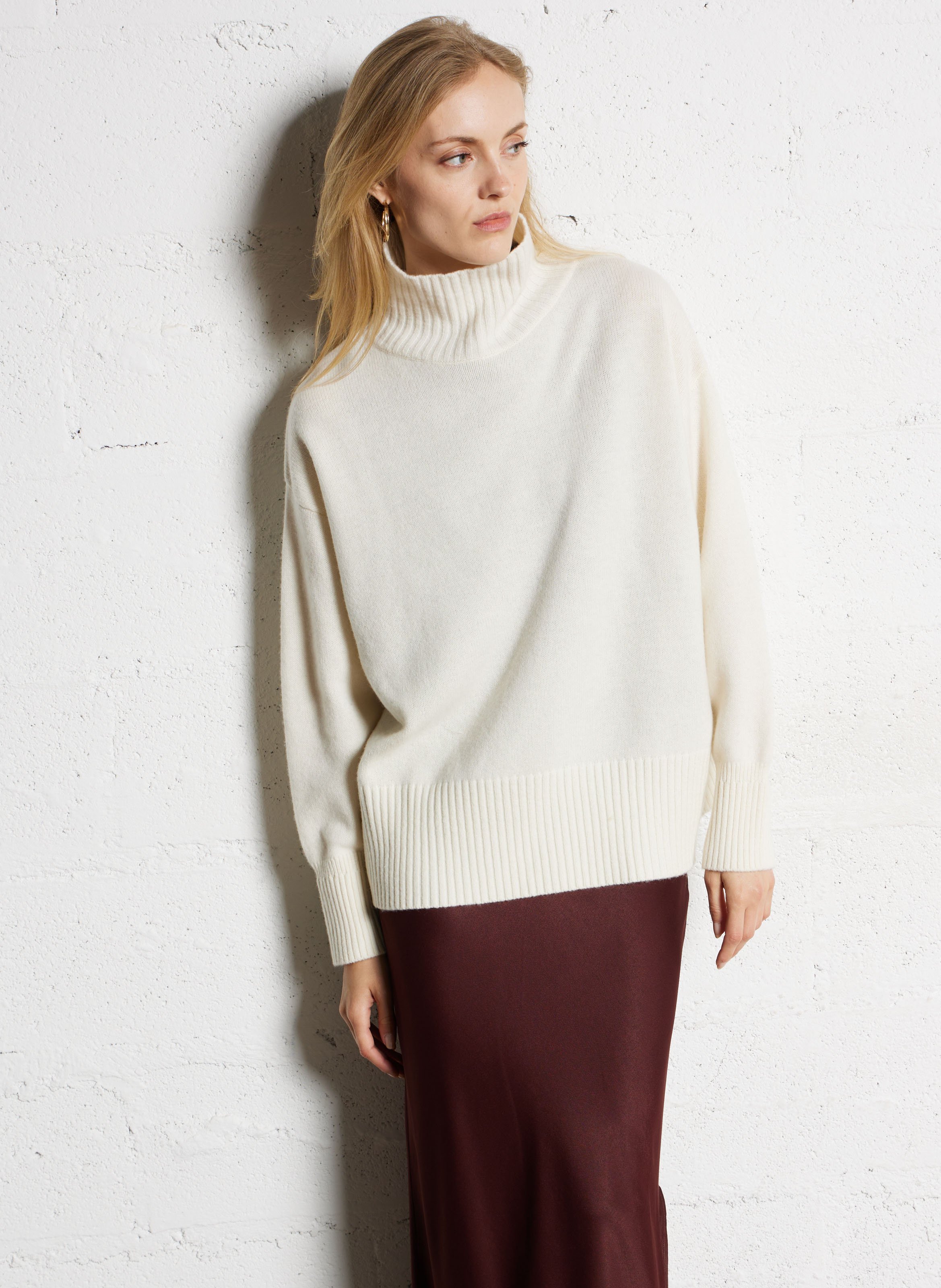 Pull ample col montant en laine SUNCOO Blanc