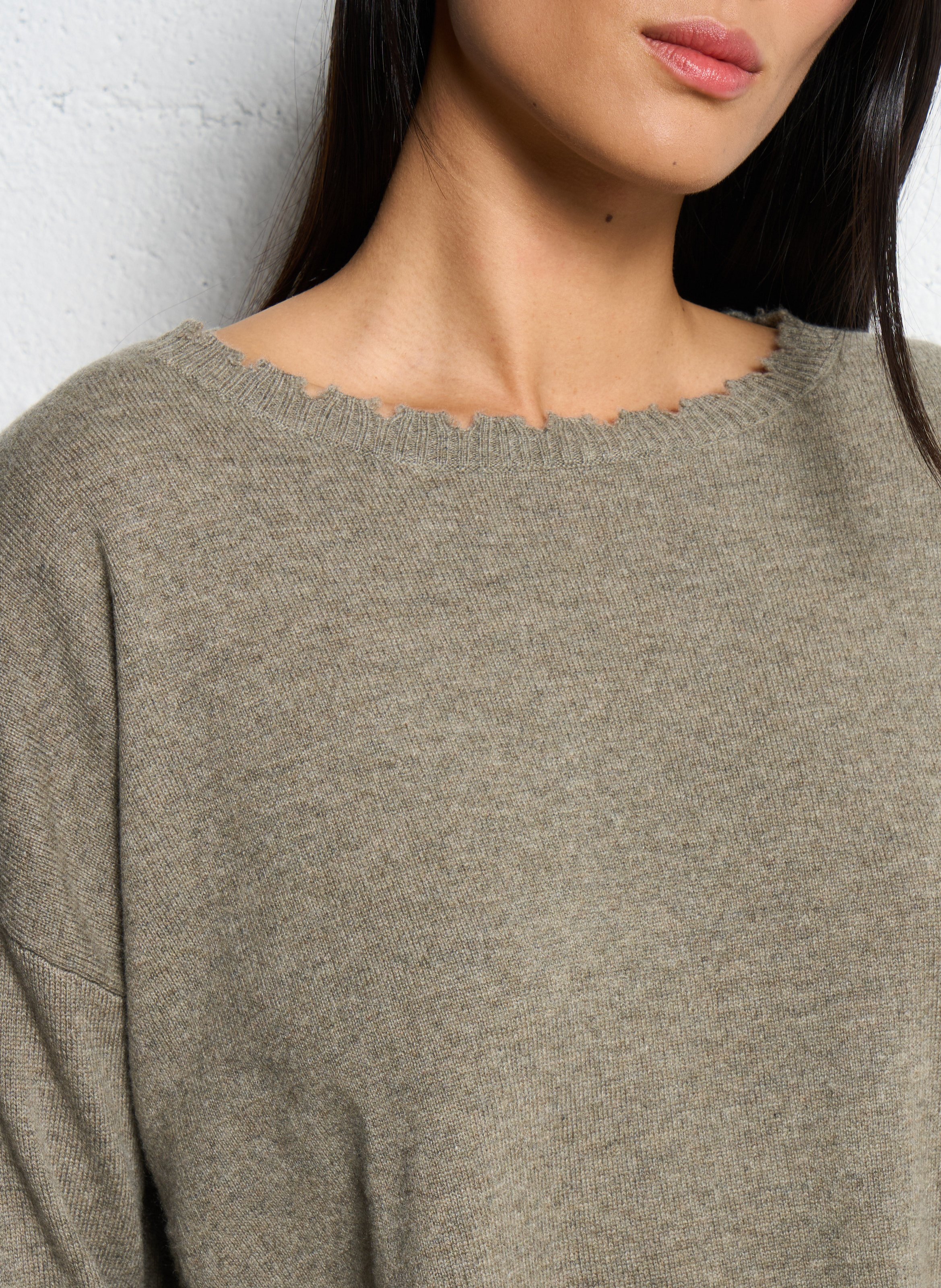 Oversized, gebreide trui van kasjmier KUJTEN Kaki