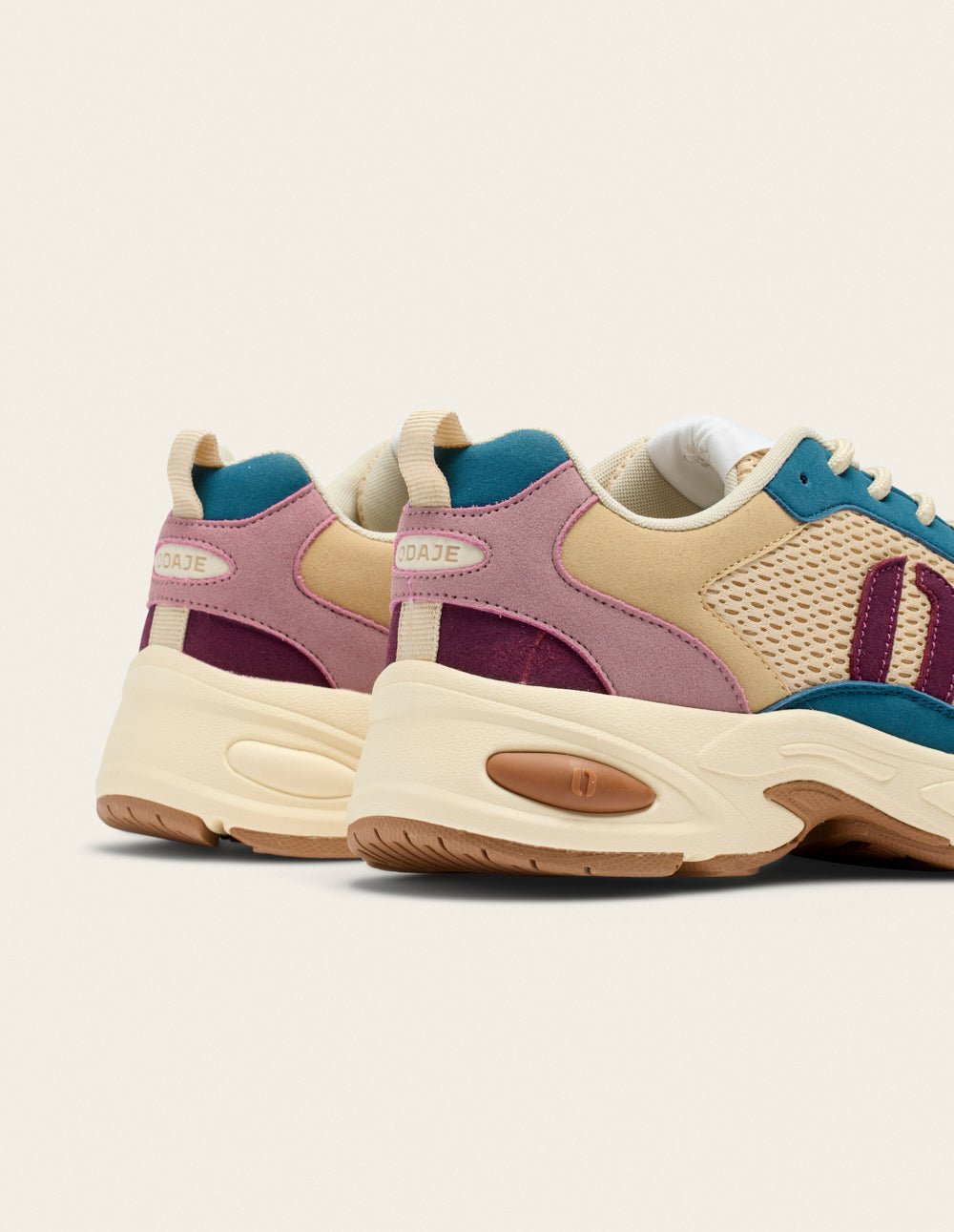 ASICS GEL PULSE 13 ODAJE EX. M.MOUSTACHE Beige