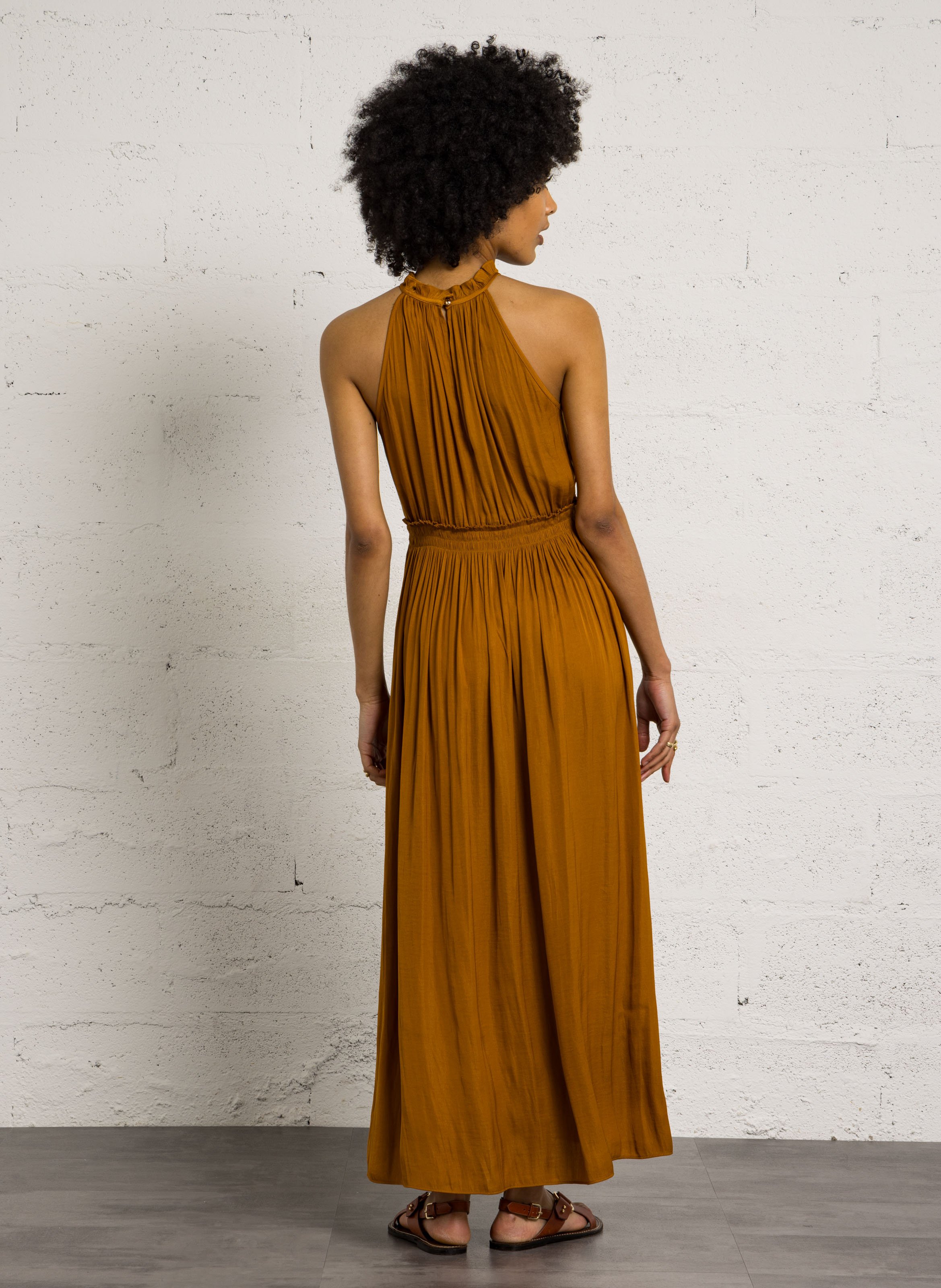 Lange, glanzende jurk MAISON 123 Goudkleurig