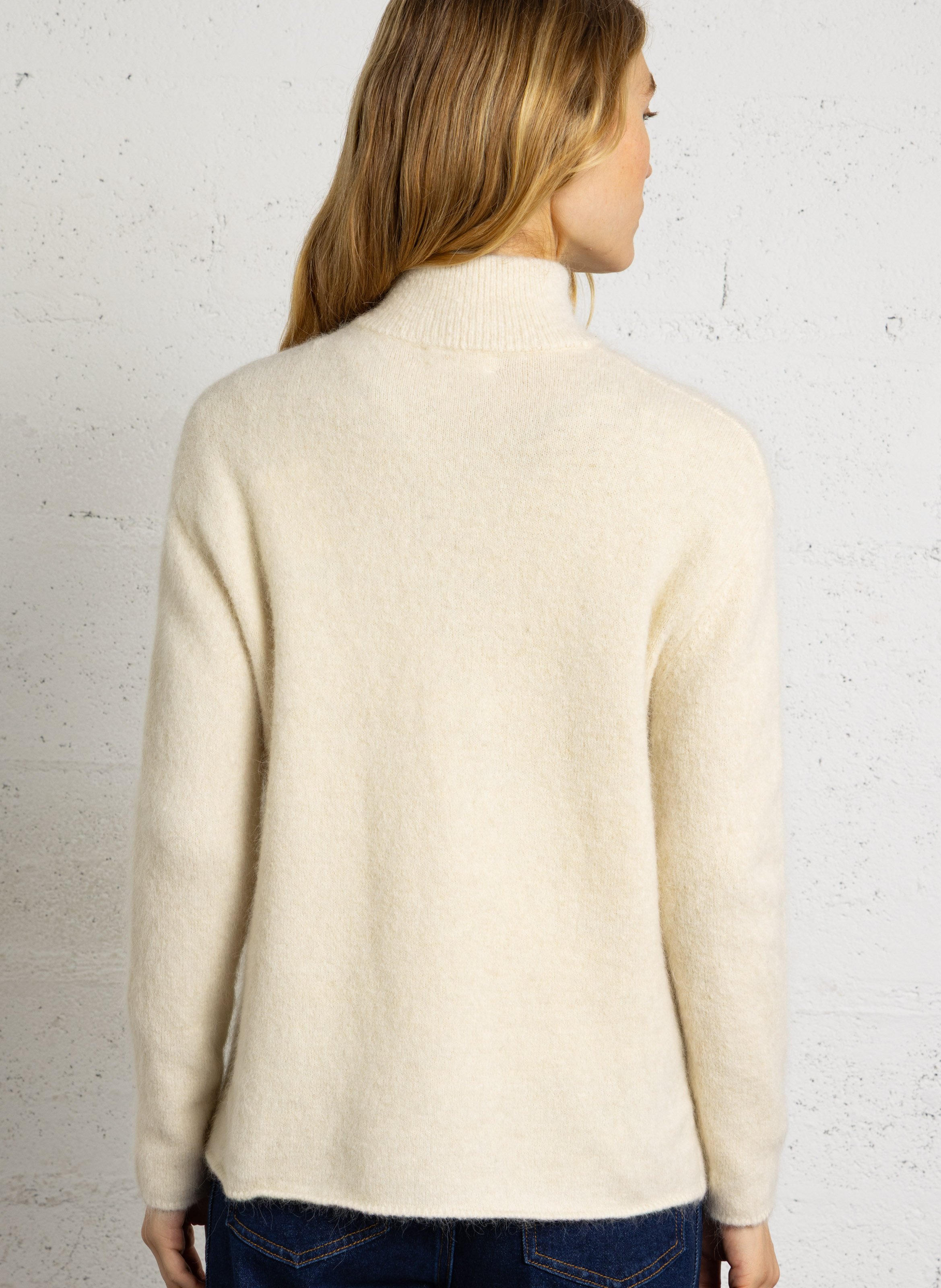 Pull droit col montant en alpaga mélangé MAJESTIC FILATURES Beige