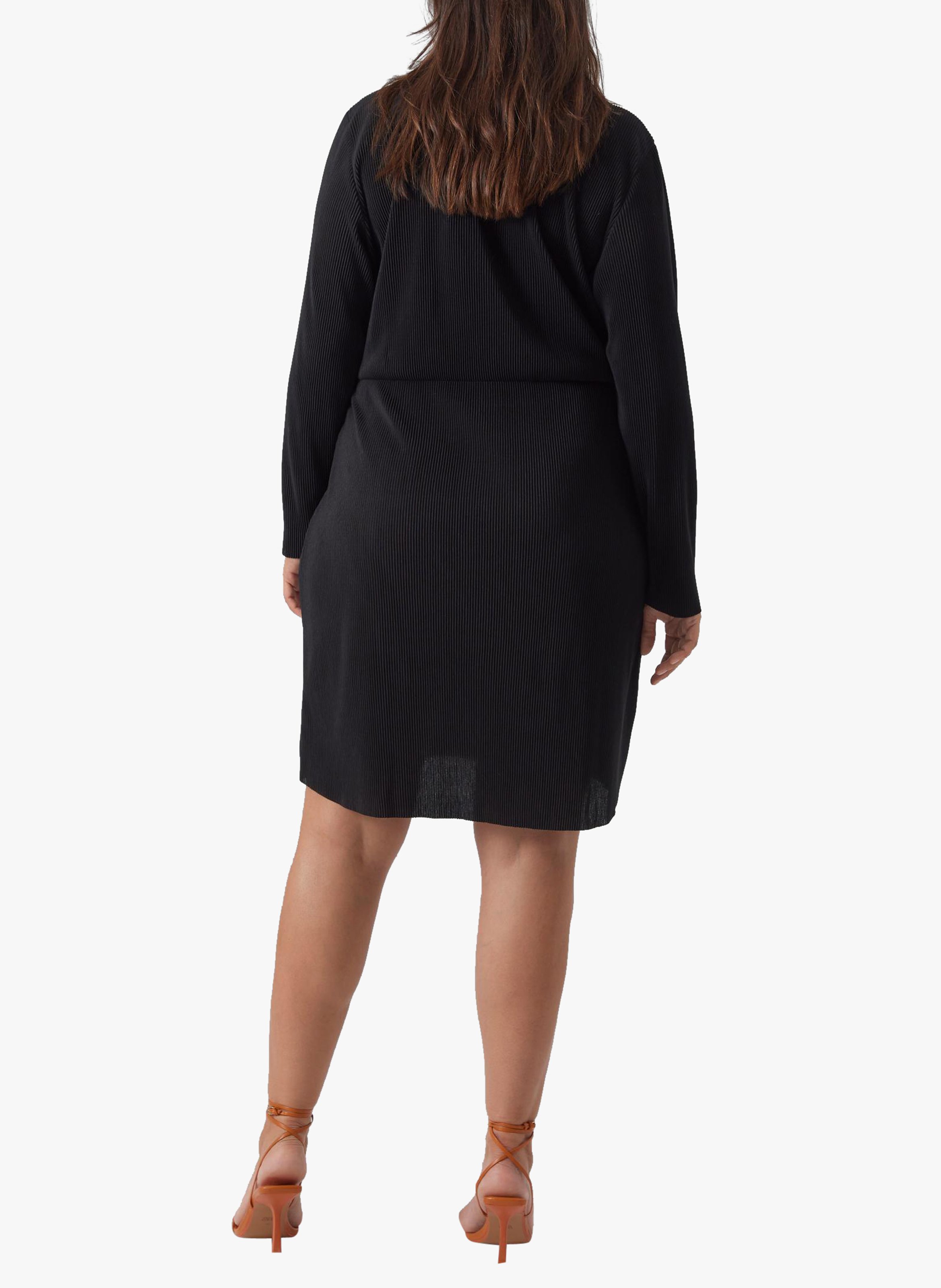 Korte jurk met V-hals VERO MODA CURVE Zwart