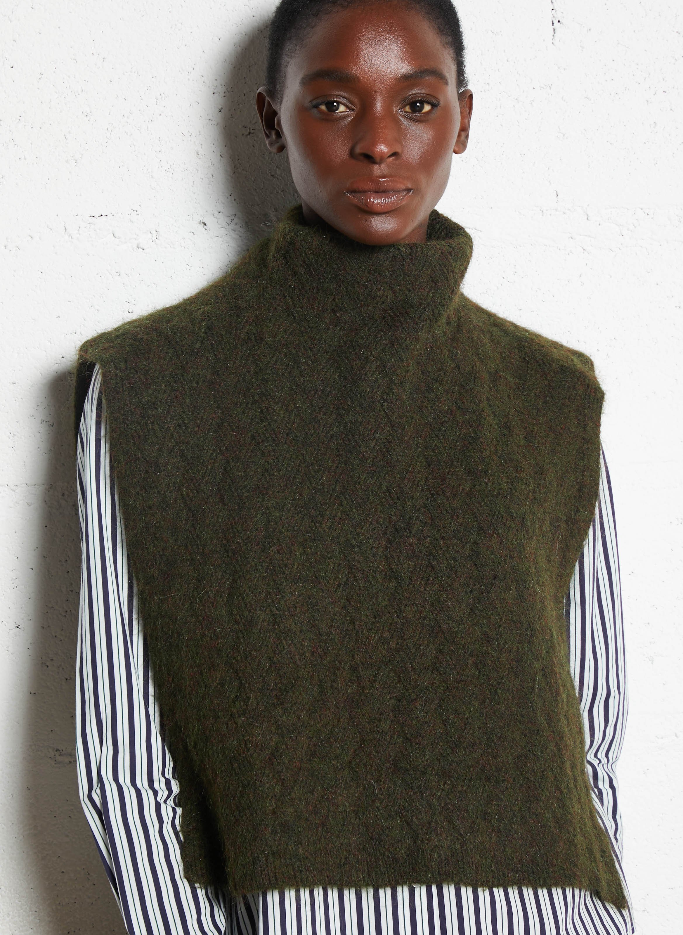 High-neck twisted knit bib MAISON 123