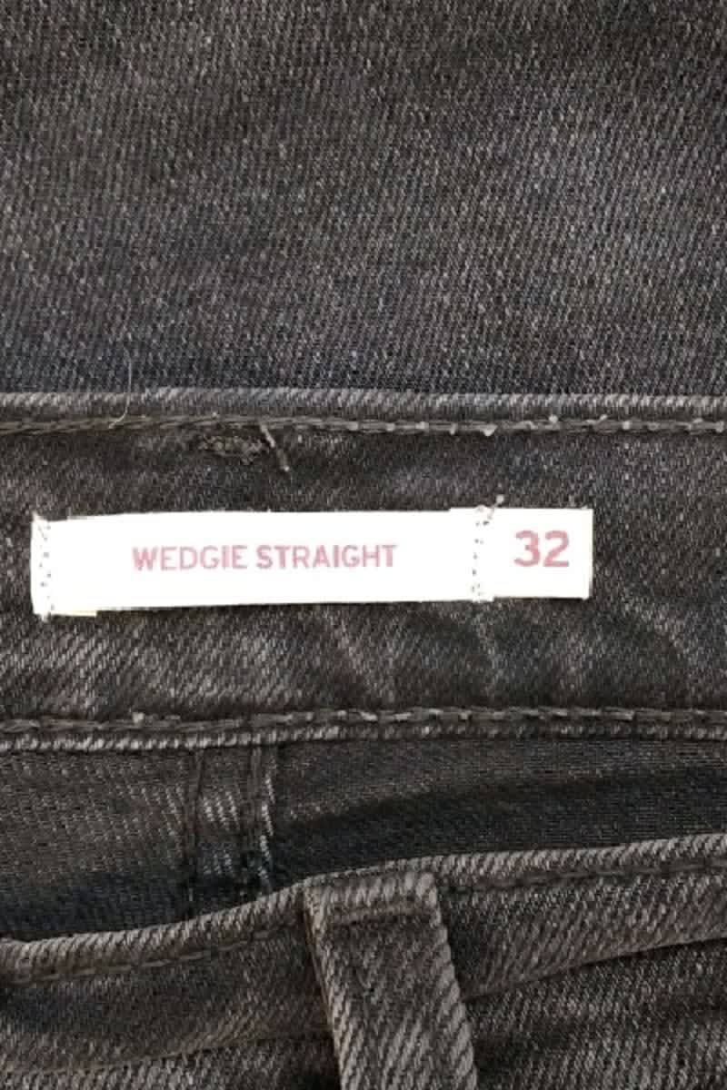 - Straight-leg jeans
- 5 pockets
- Straight cut
- Faded effect LEVI'S - Seconde main Black