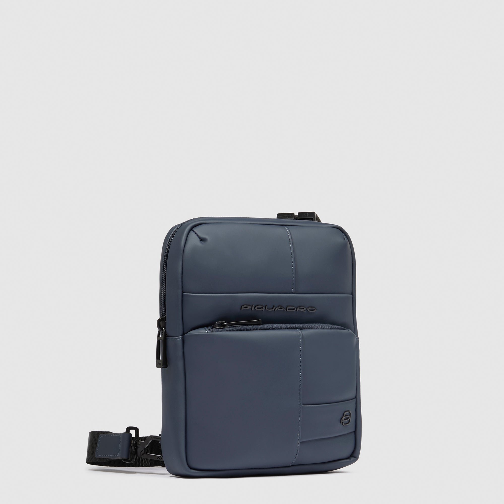 Water-repellent men's messenger bag PIQUADRO Blue