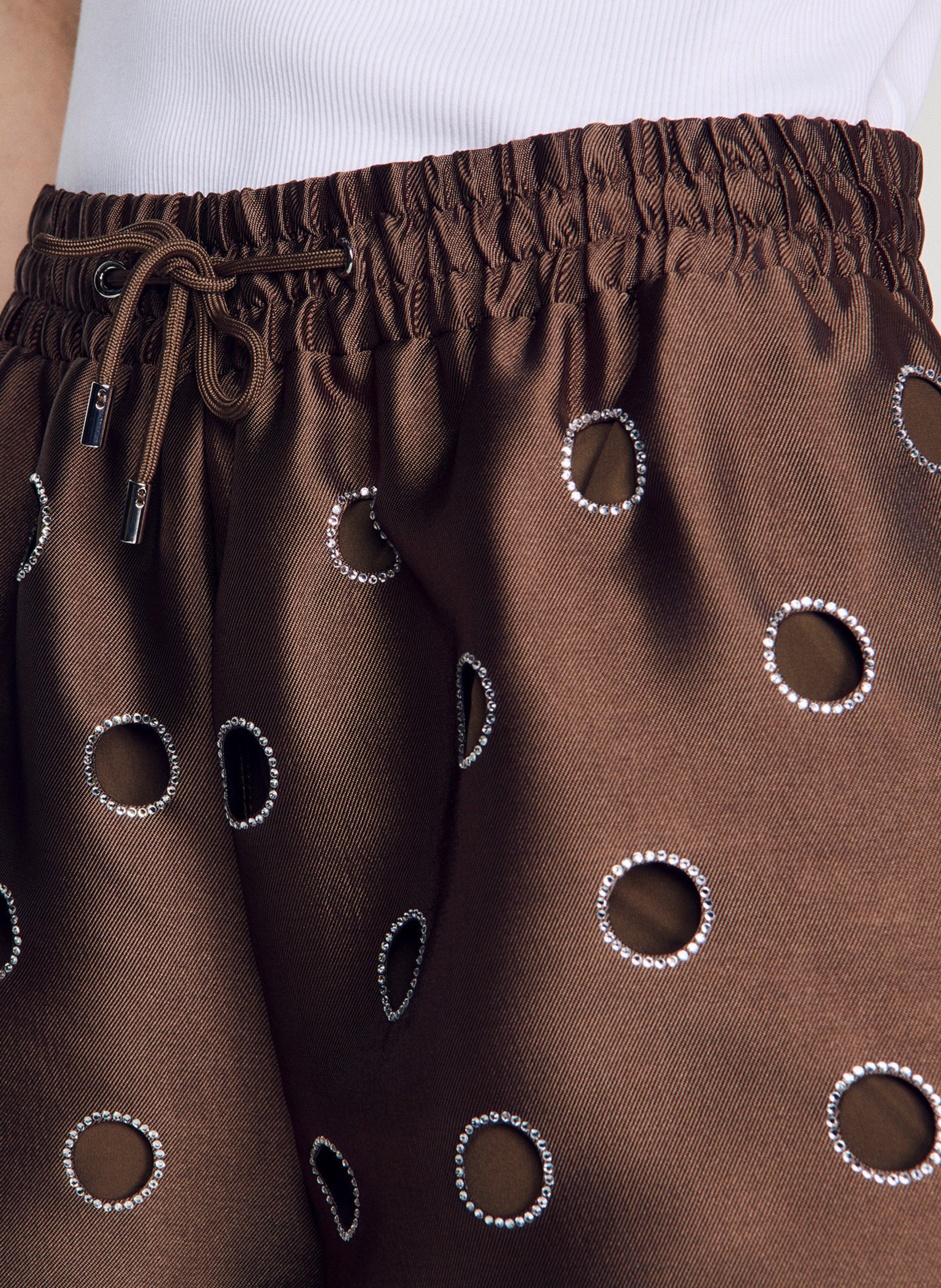 Short satiné à oeillets SANDRO Marron