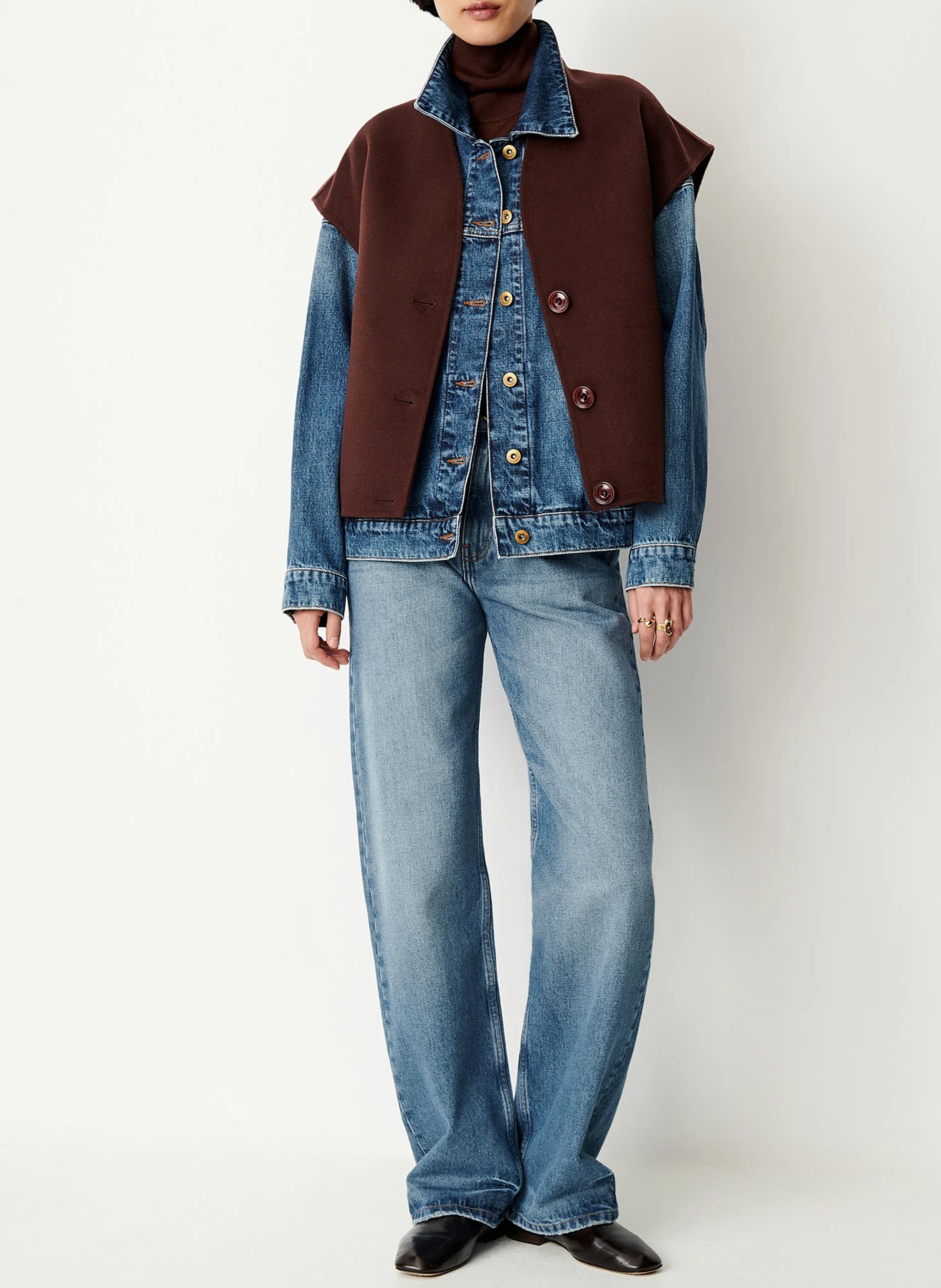 Buttoned V-neck jacket in a wool blend SESSUN Brown